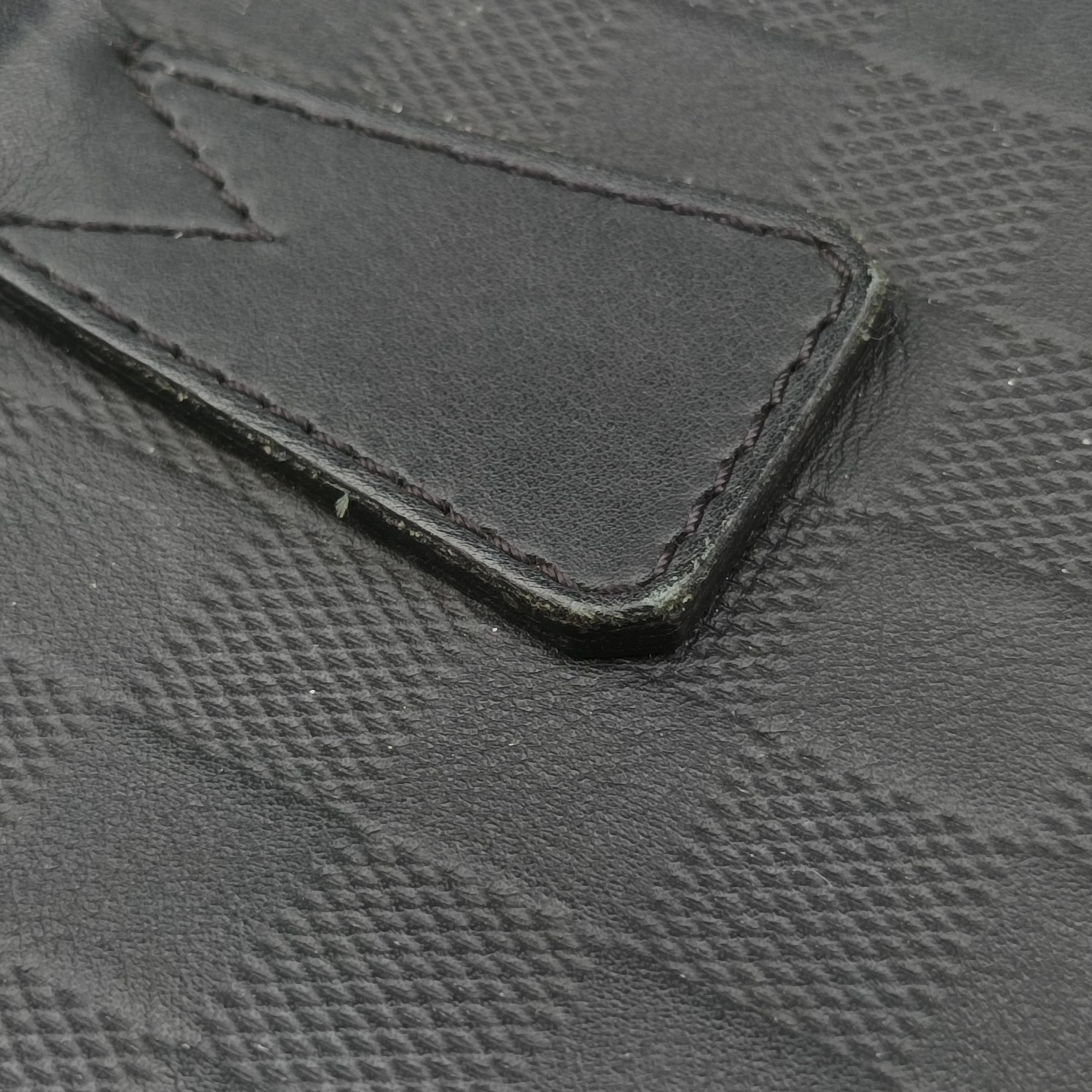 Pre-owned Louis Vuitton Porte Documents Jour Noir Damier Graphite N48224 handbag | stylenewstar