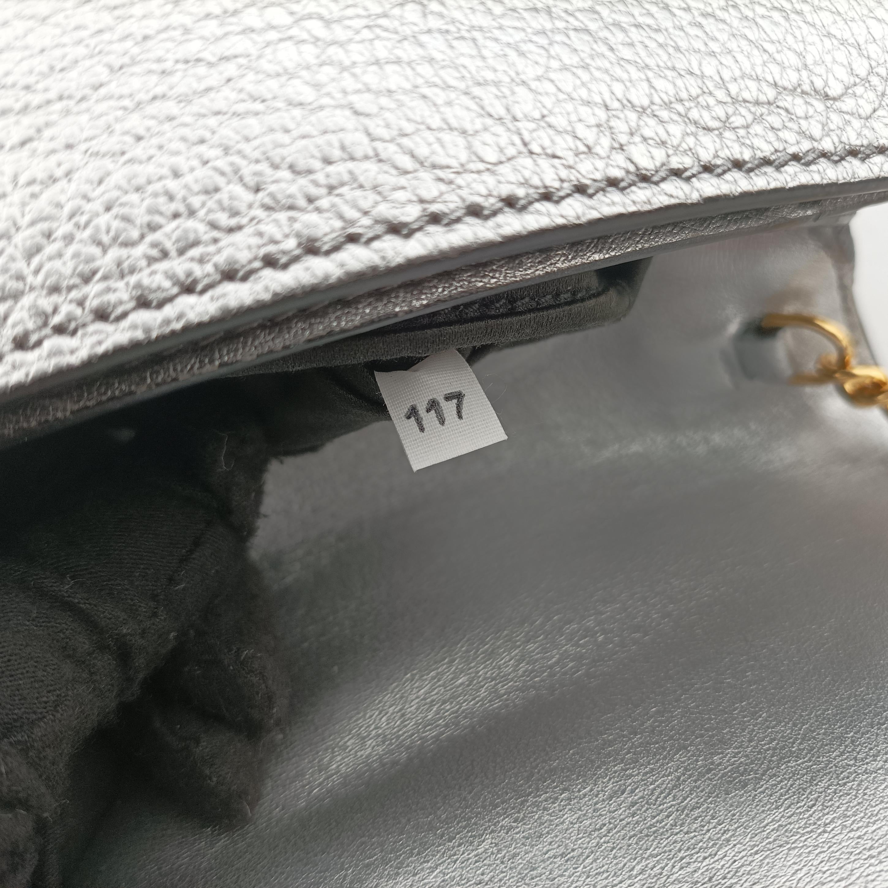 Pre-owned Miu Miu Miu Lady Silver Leather  shoulderbag | stylenewstar