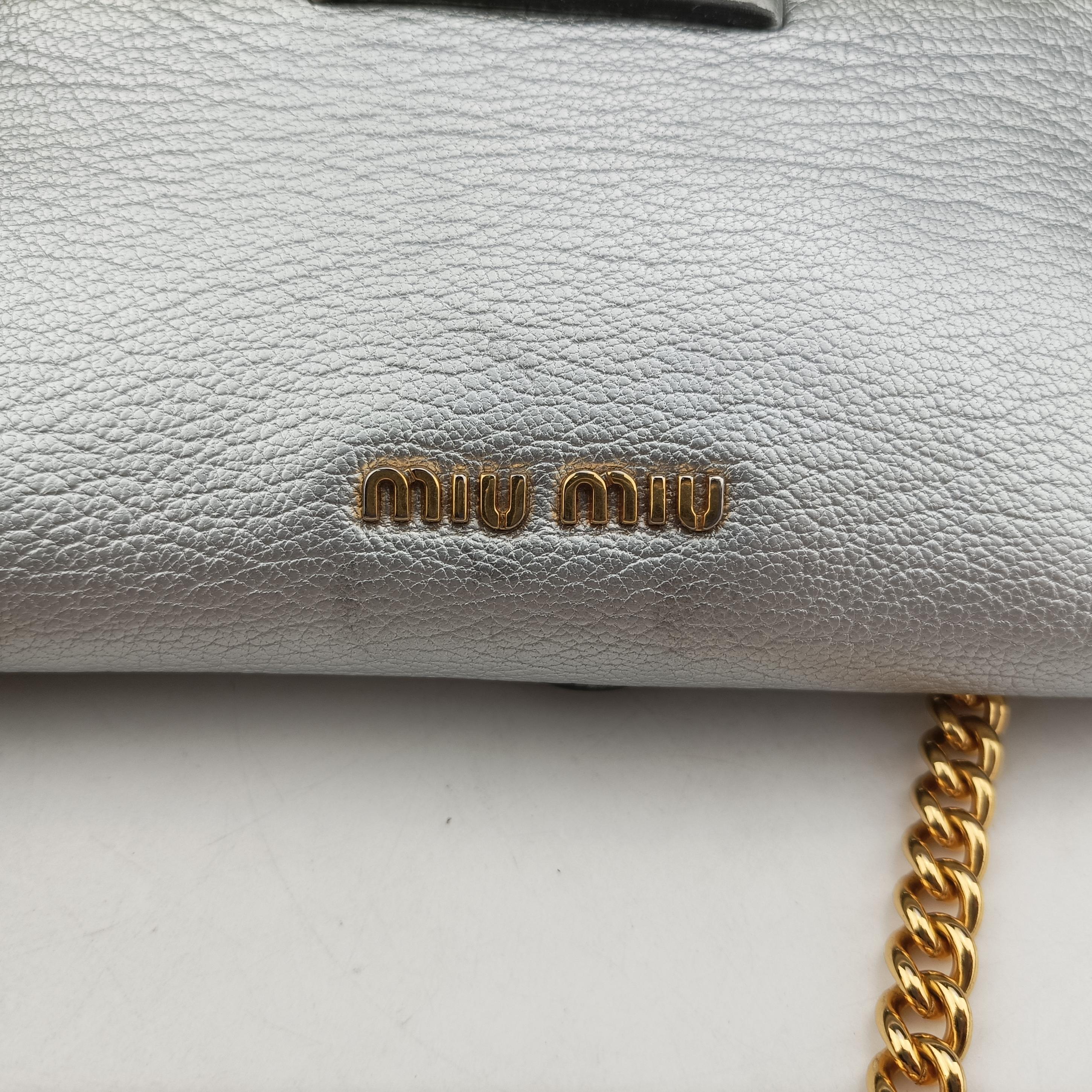 Pre-owned Miu Miu Miu Lady Silver Leather  shoulderbag | stylenewstar