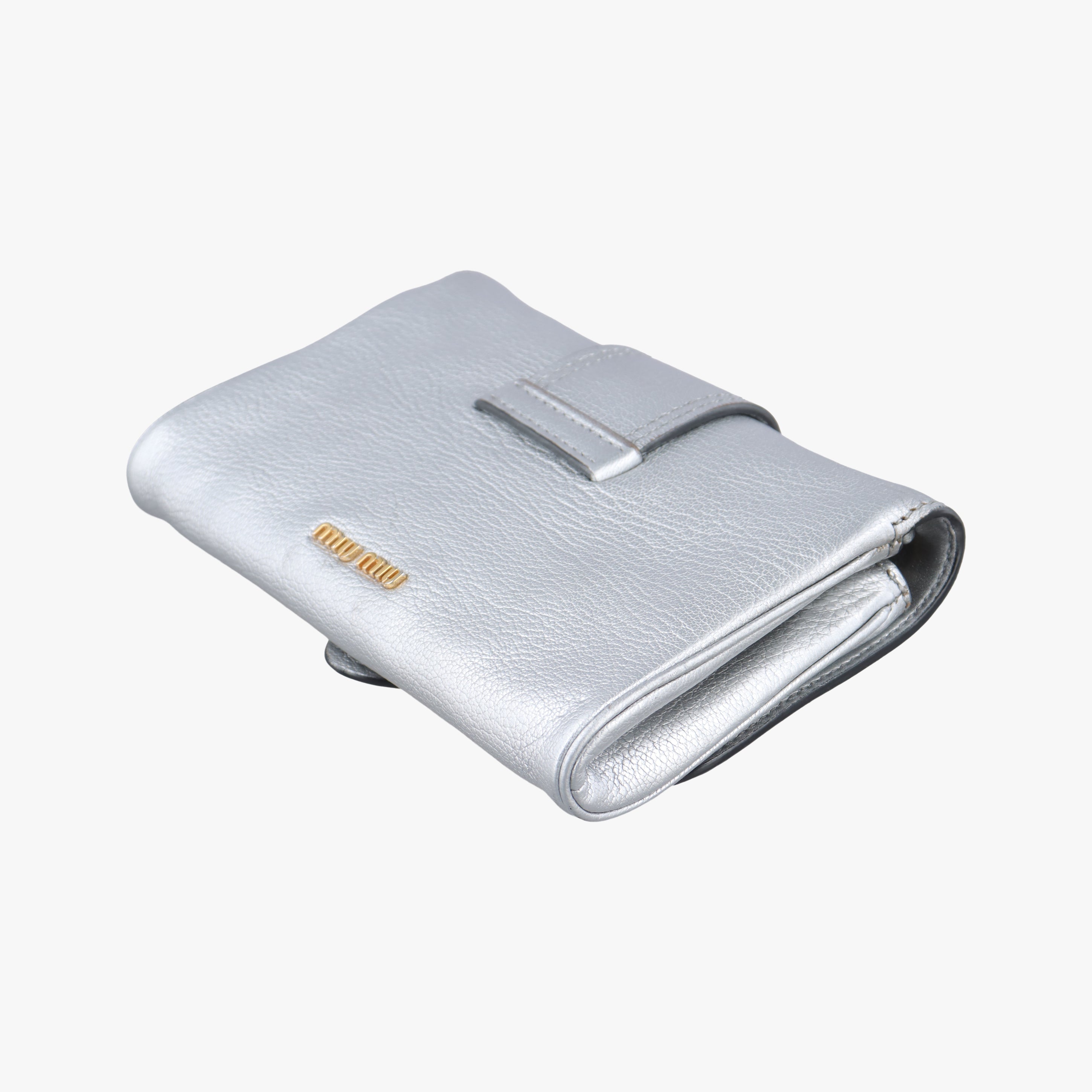 Pre-owned Miu Miu Miu Lady Silver Leather  shoulderbag | stylenewstar