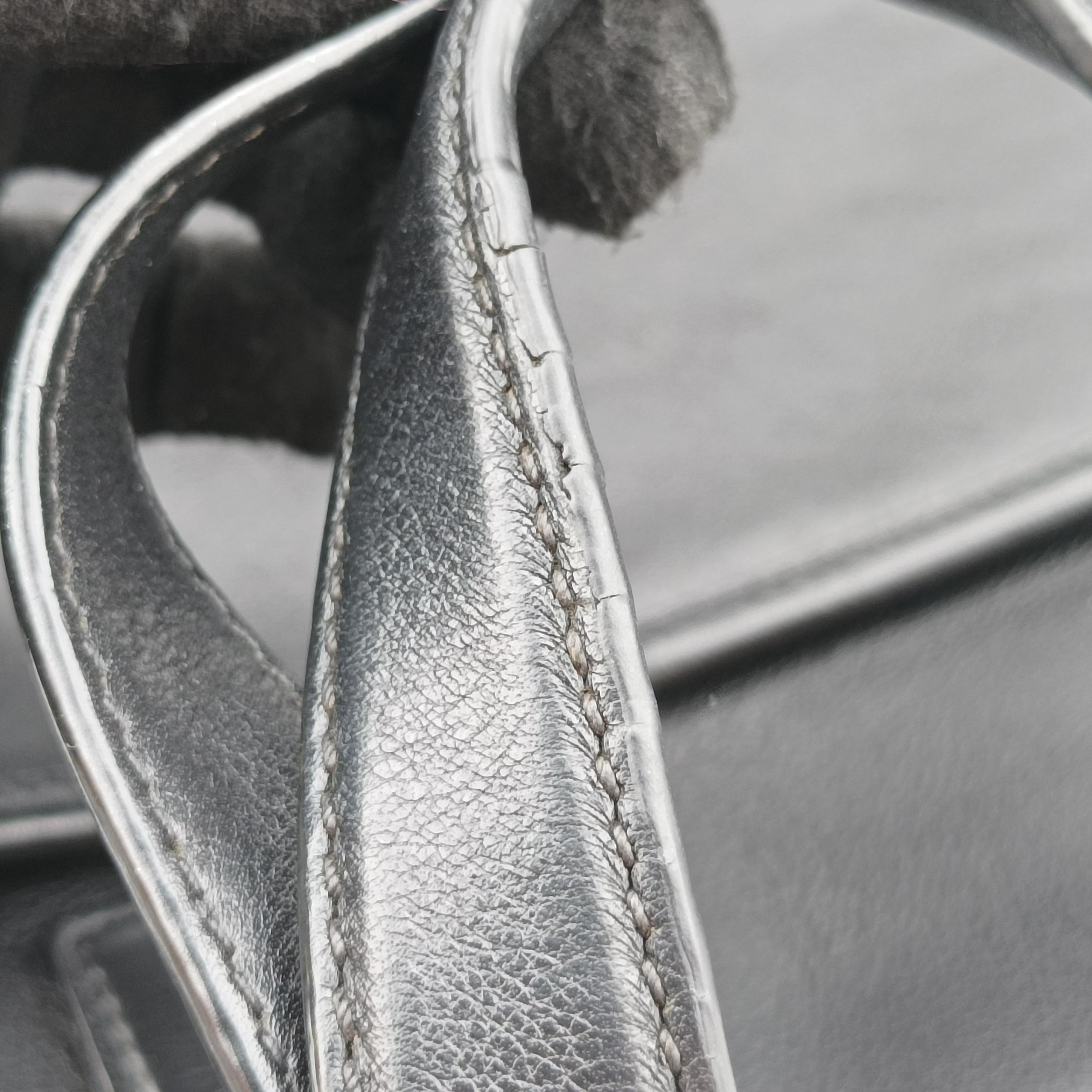 Vintage Prada triangle logo plate Black leather 2VG033 shoulderbag | stylenewstar