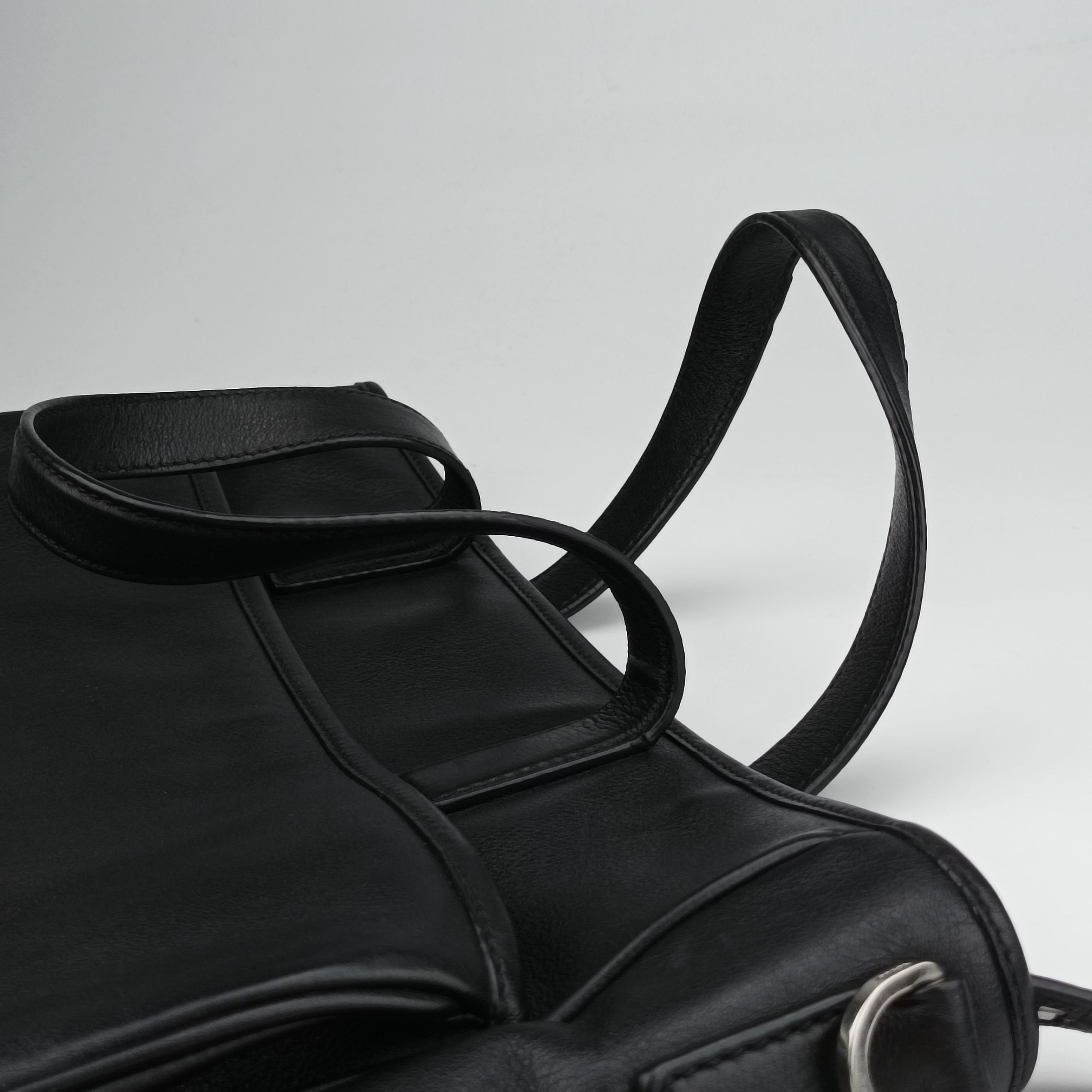 Vintage Prada triangle logo plate Black leather 2VG033 shoulderbag | stylenewstar