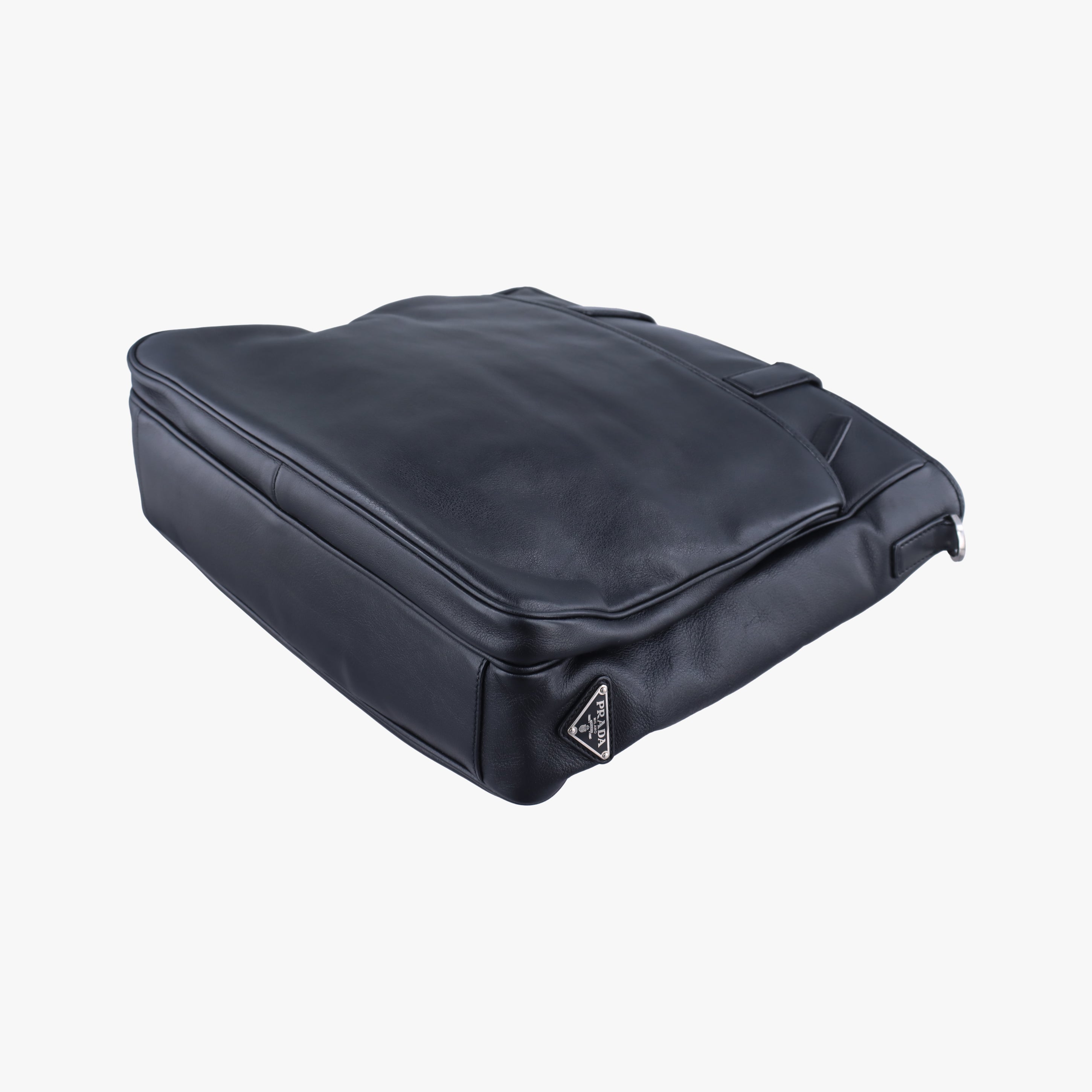 Vintage Prada triangle logo plate Black leather 2VG033 shoulderbag | stylenewstar