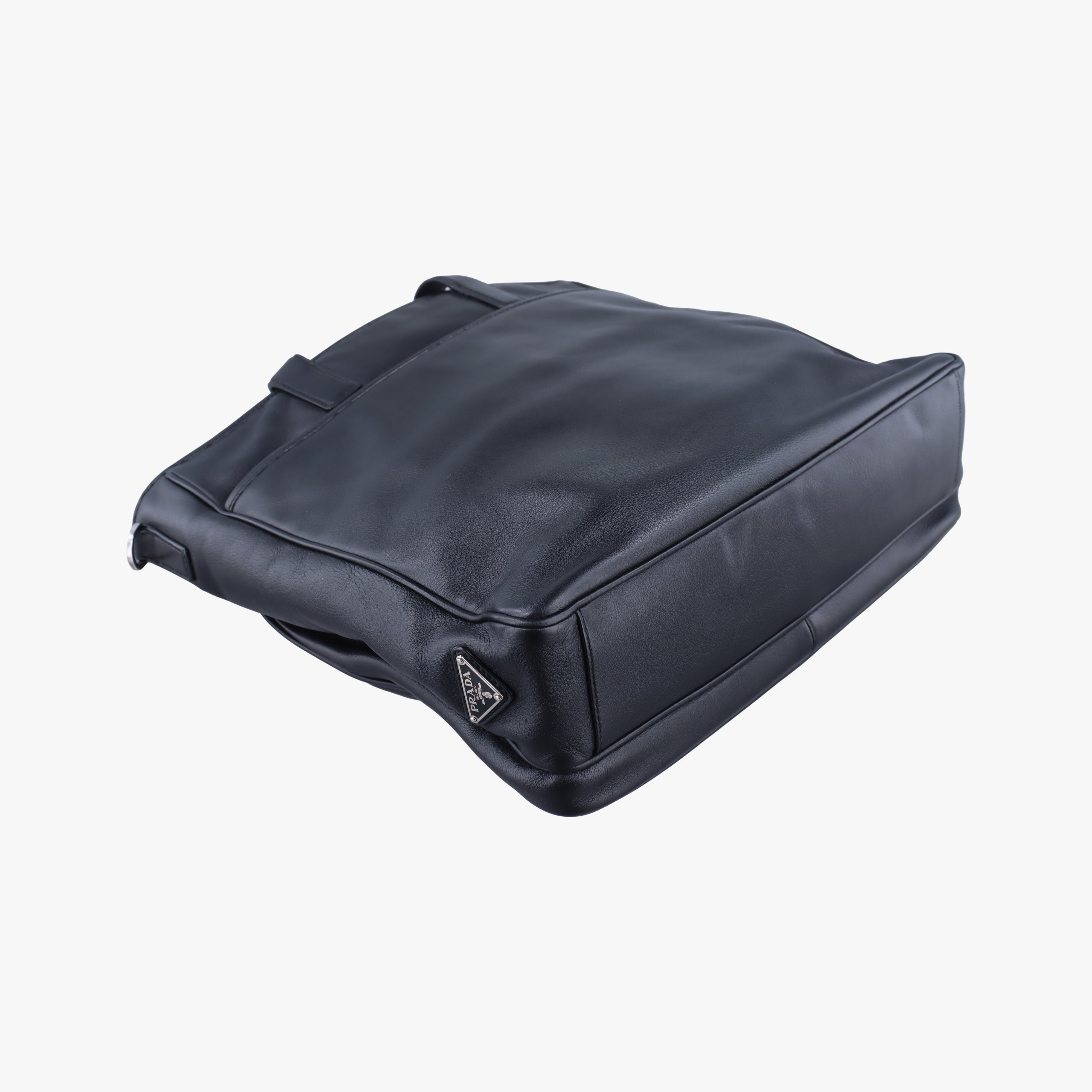 Vintage Prada triangle logo plate Black leather 2VG033 shoulderbag | stylenewstar