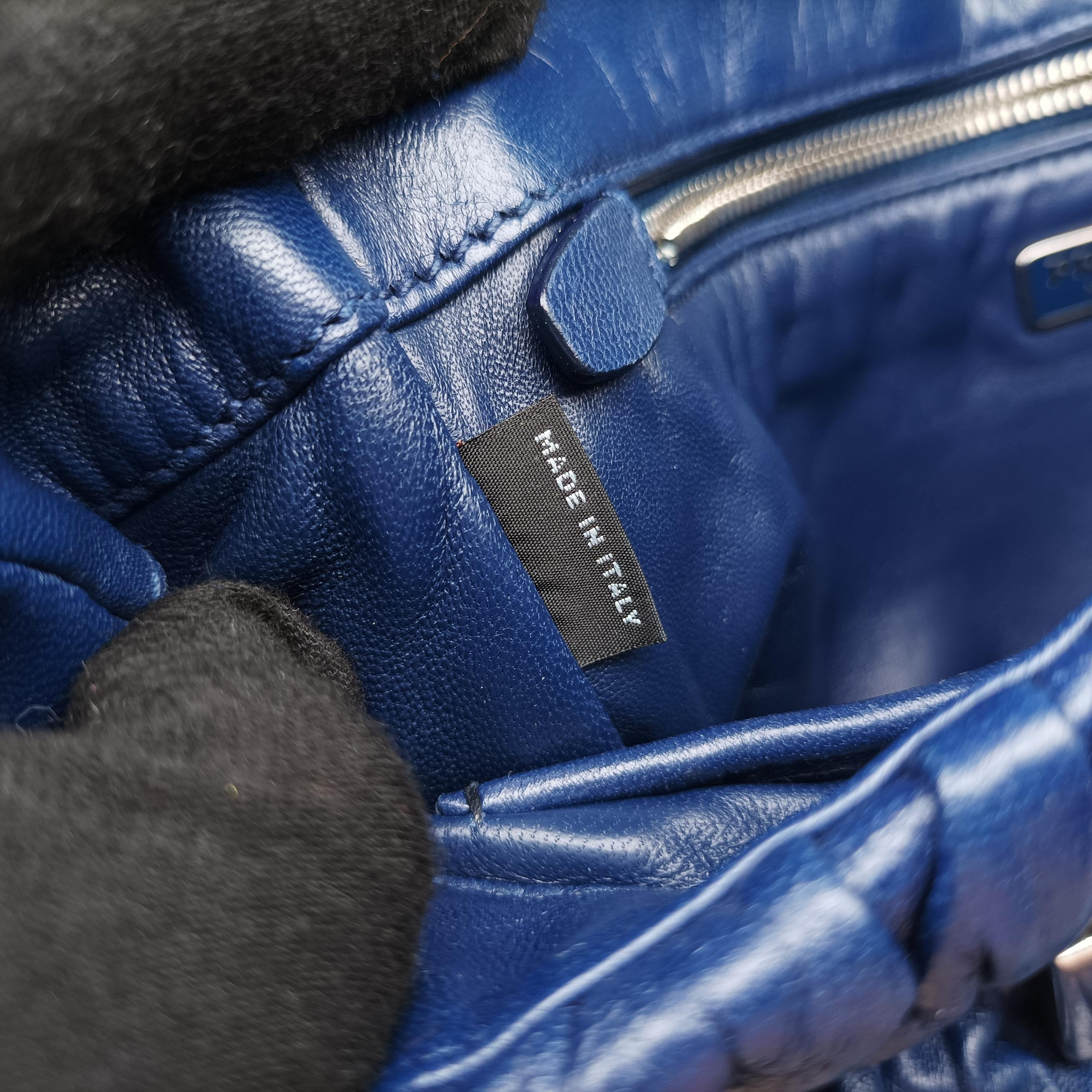 Pre-owned Prada Nappa Gaufre Sound Lock Blue nappa leather BT0939 shoulderbag | stylenewstar