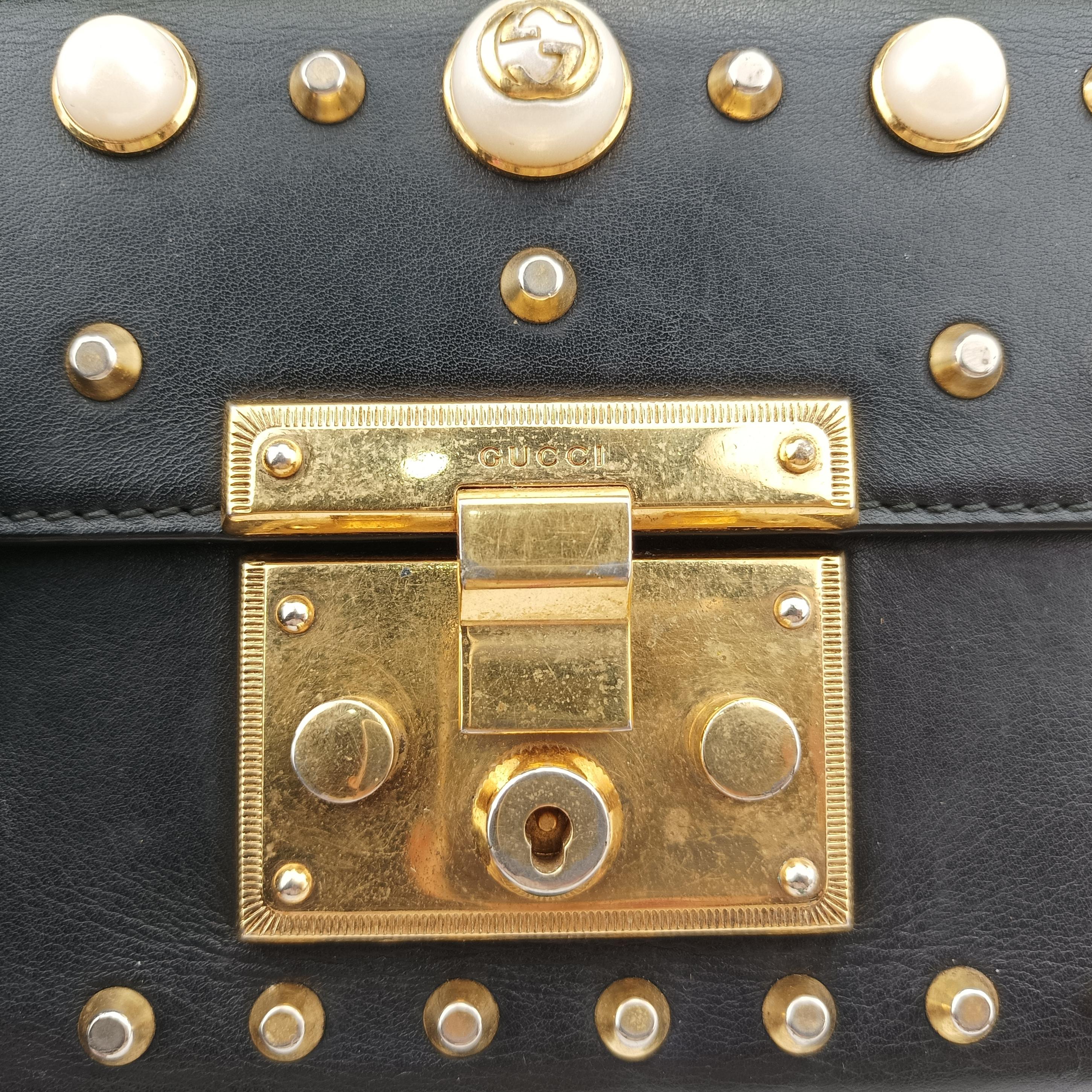 Secondhand Gucci Padlock Black Leather 432182 shoulderbag | stylenewstar