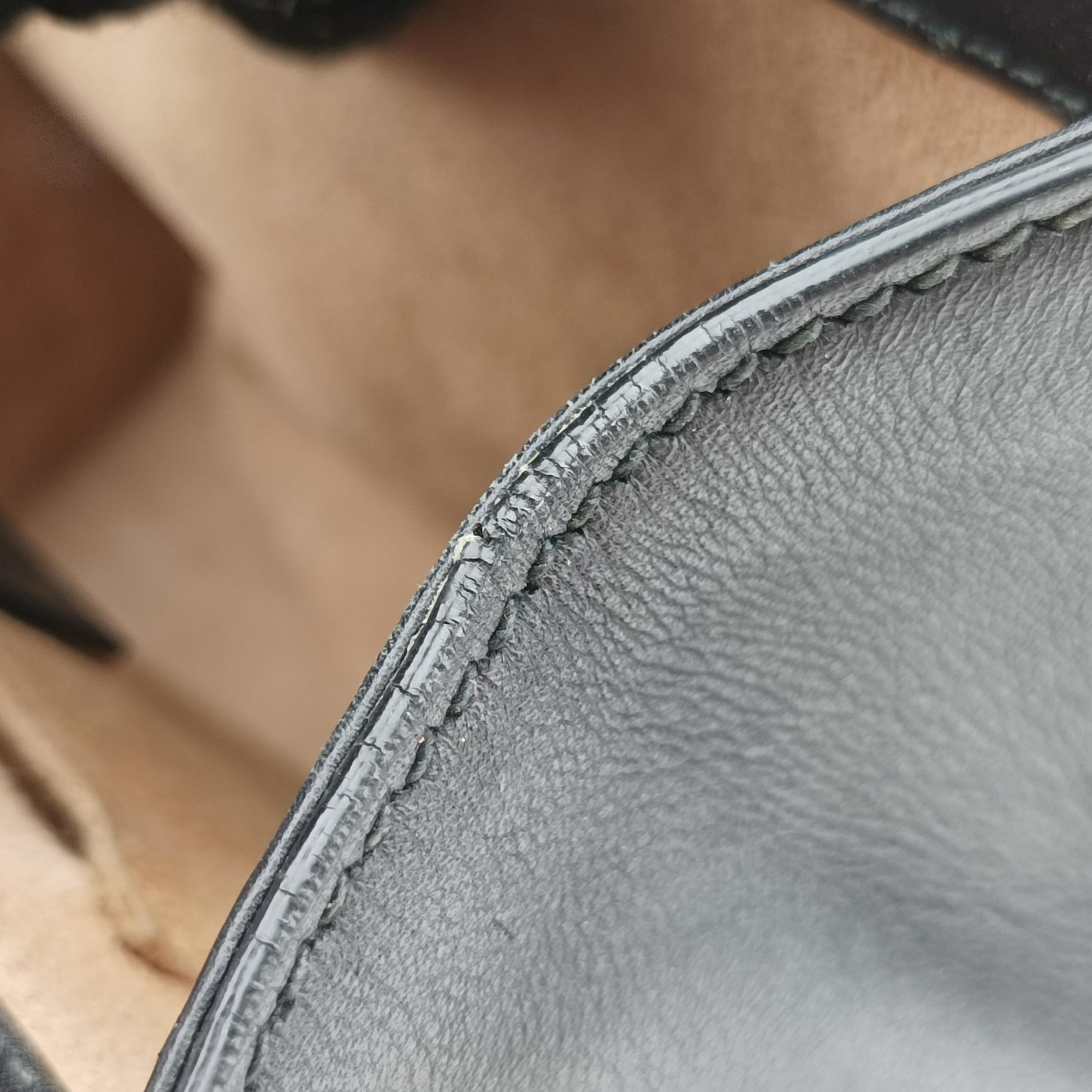 Secondhand Gucci Padlock Black Leather 432182 shoulderbag | stylenewstar