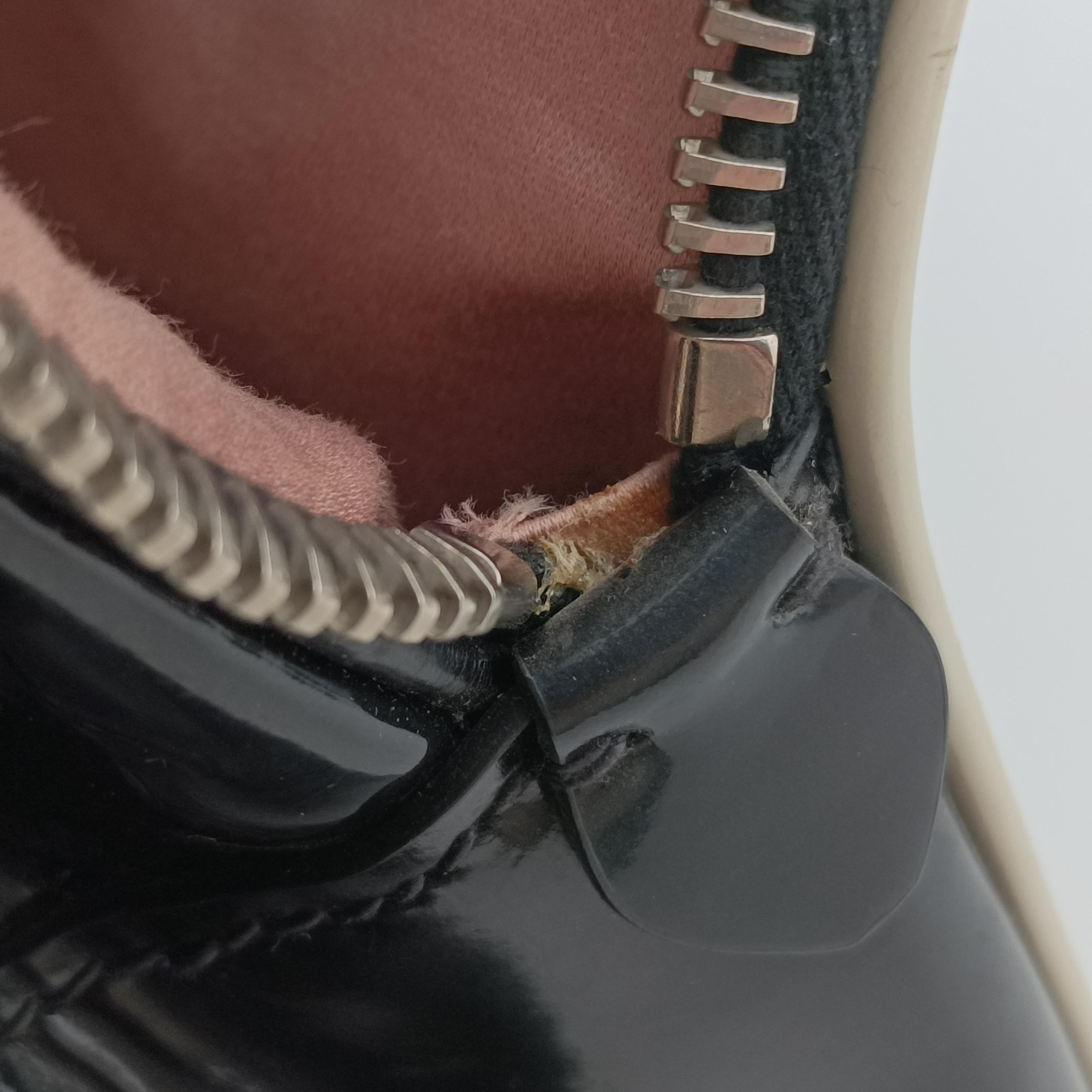 Vintage Miu Miu Double Zip Bowling Black patent  handbag | stylenewstar