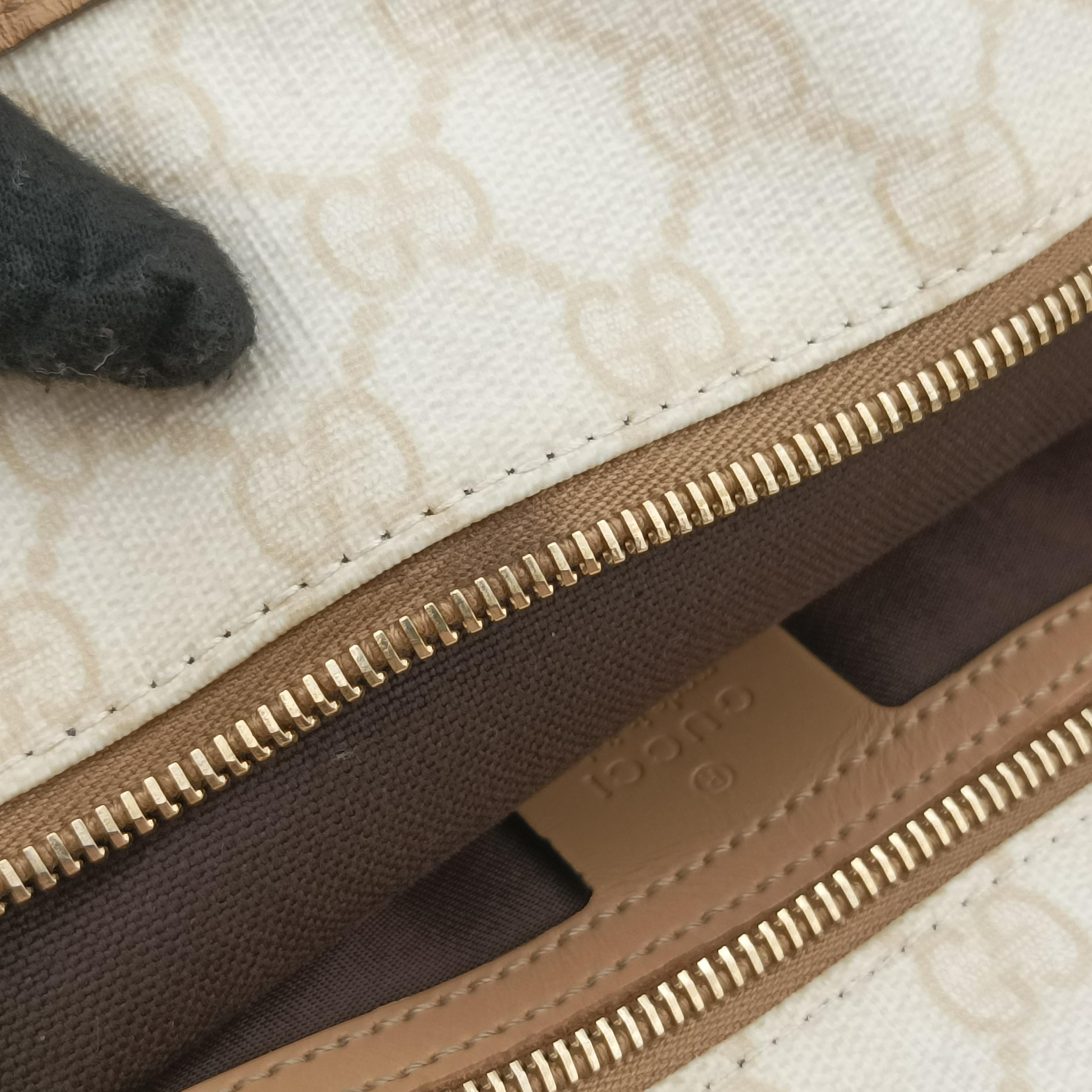 Pre-owned Gucci Guccissima GG Imprime White PVC coated canvas 211120 handbag | stylenewstar