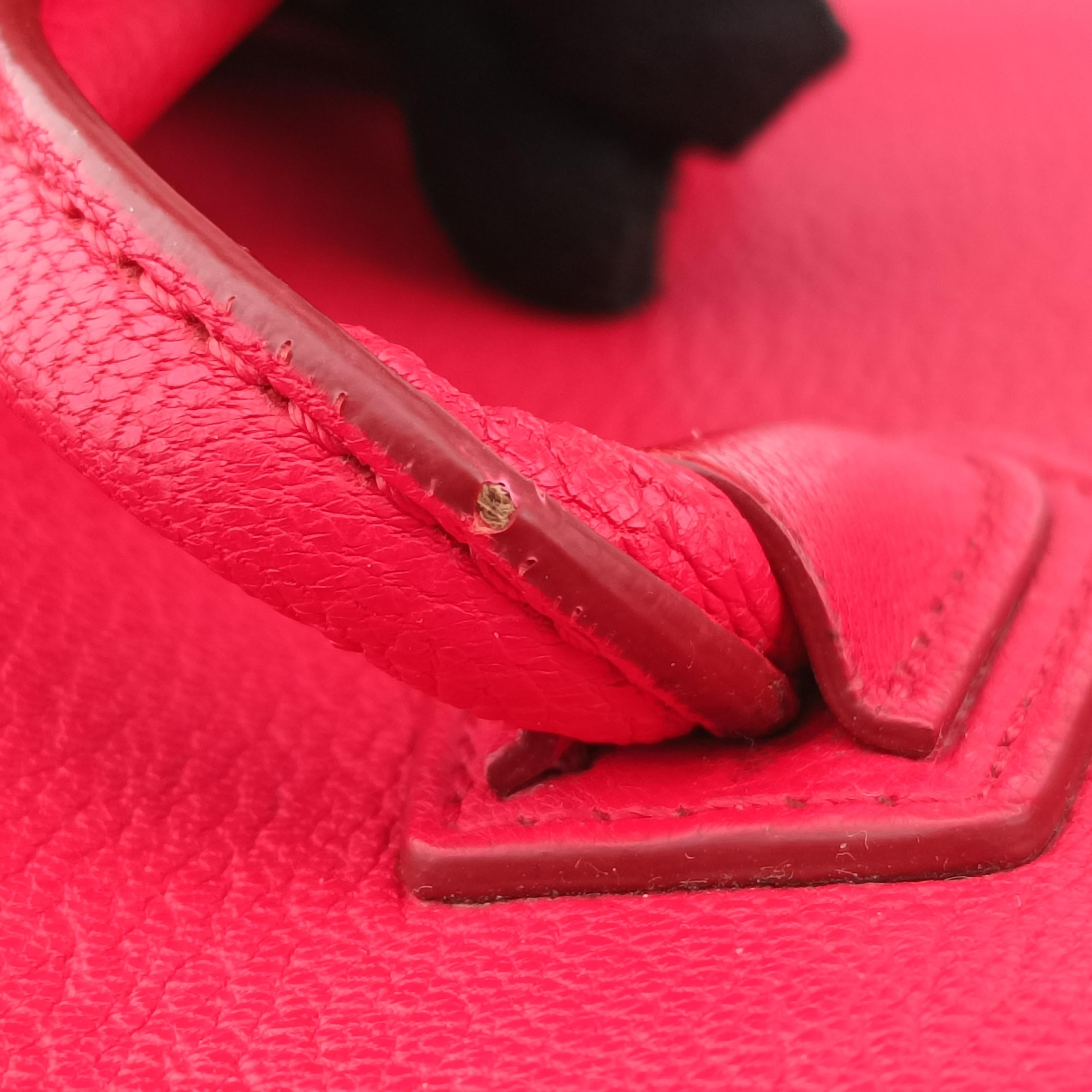 Pre-owned Givenchy Antigonamini Red leather  shoulderbag | stylenewstar