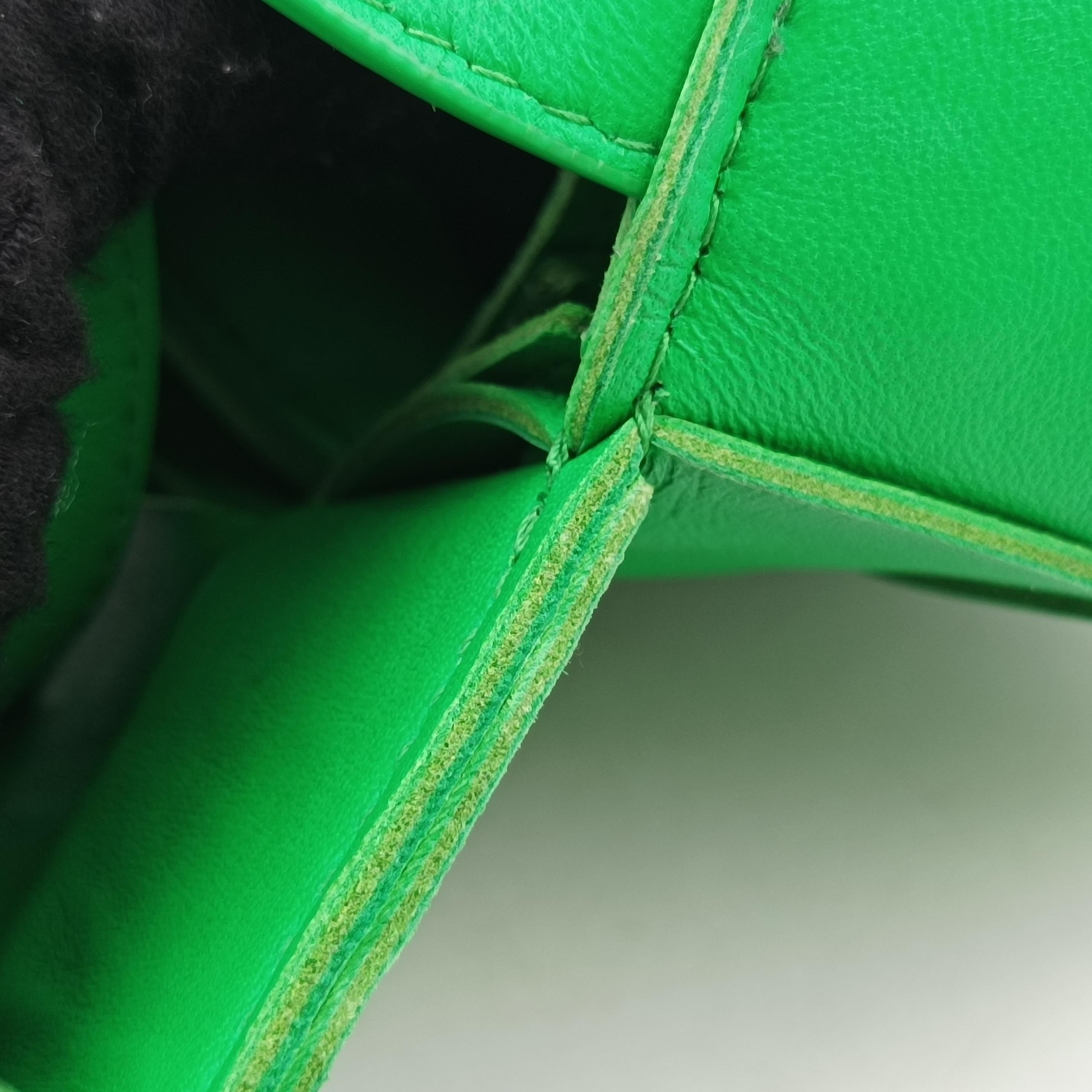 Pre-owned Bottega Veneta candy cassette Green lambskin  shoulderbag | stylenewstar