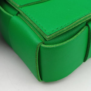 Pre-owned Bottega Veneta candy cassette Green lambskin  shoulderbag | stylenewstar