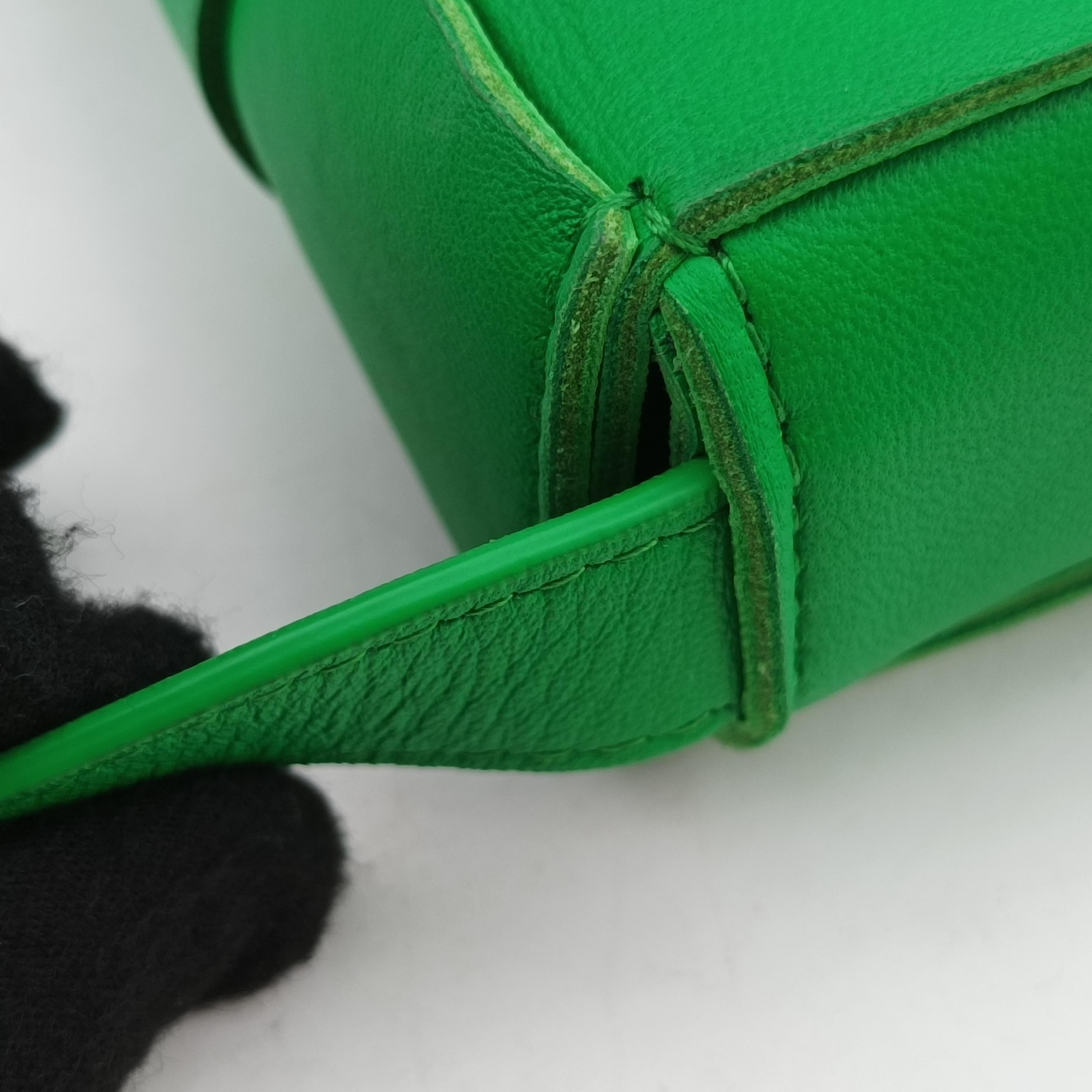 Pre-owned Bottega Veneta candy cassette Green lambskin  shoulderbag | stylenewstar