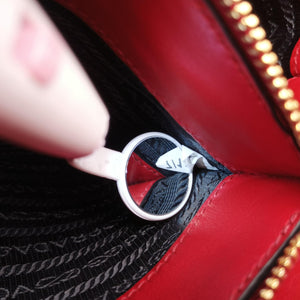 Pre-owned Prada Paradigm Red SAFFIANO Leather 1BA130 shoulderbag | stylenewstar