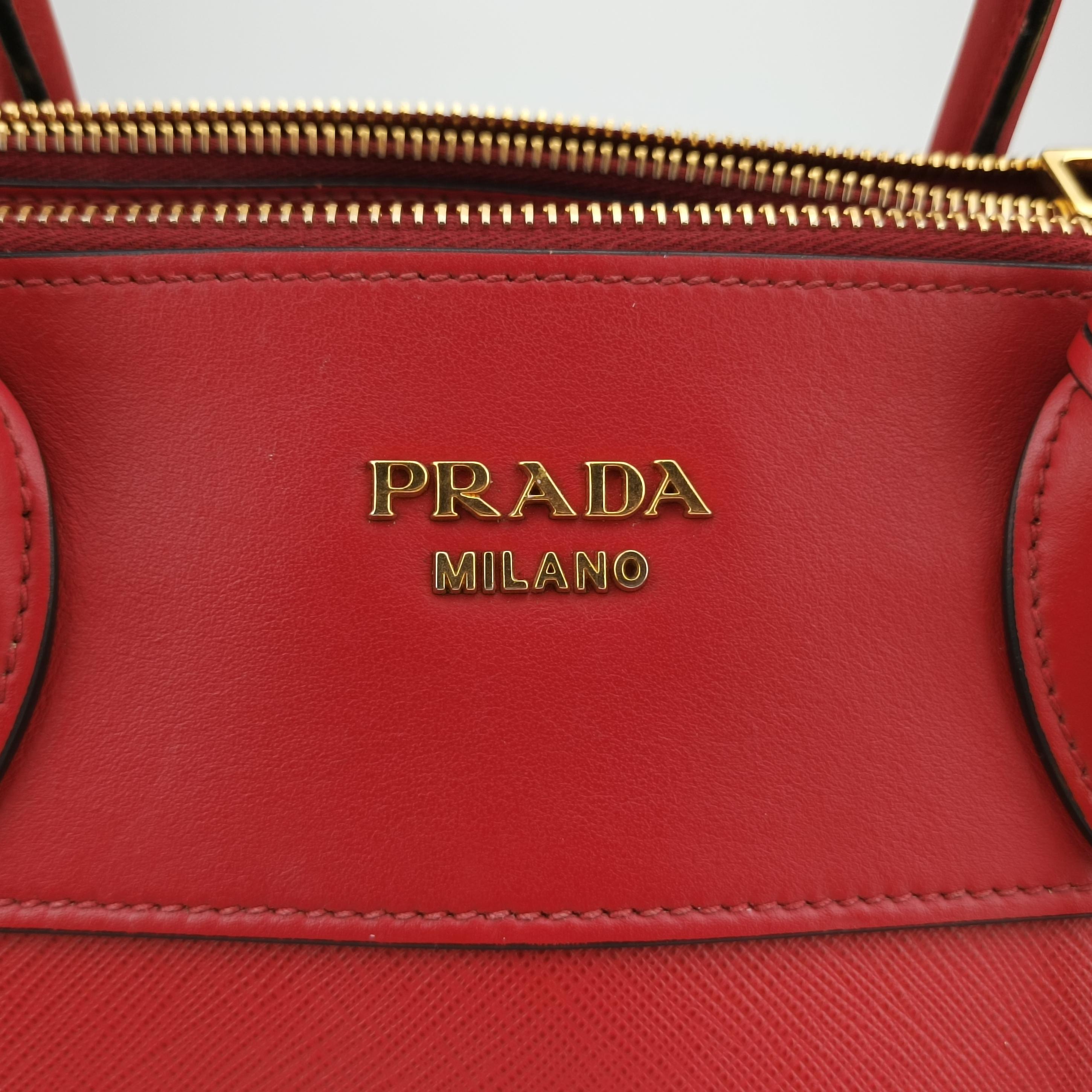 Pre-owned Prada Paradigm Red SAFFIANO Leather 1BA130 shoulderbag | stylenewstar