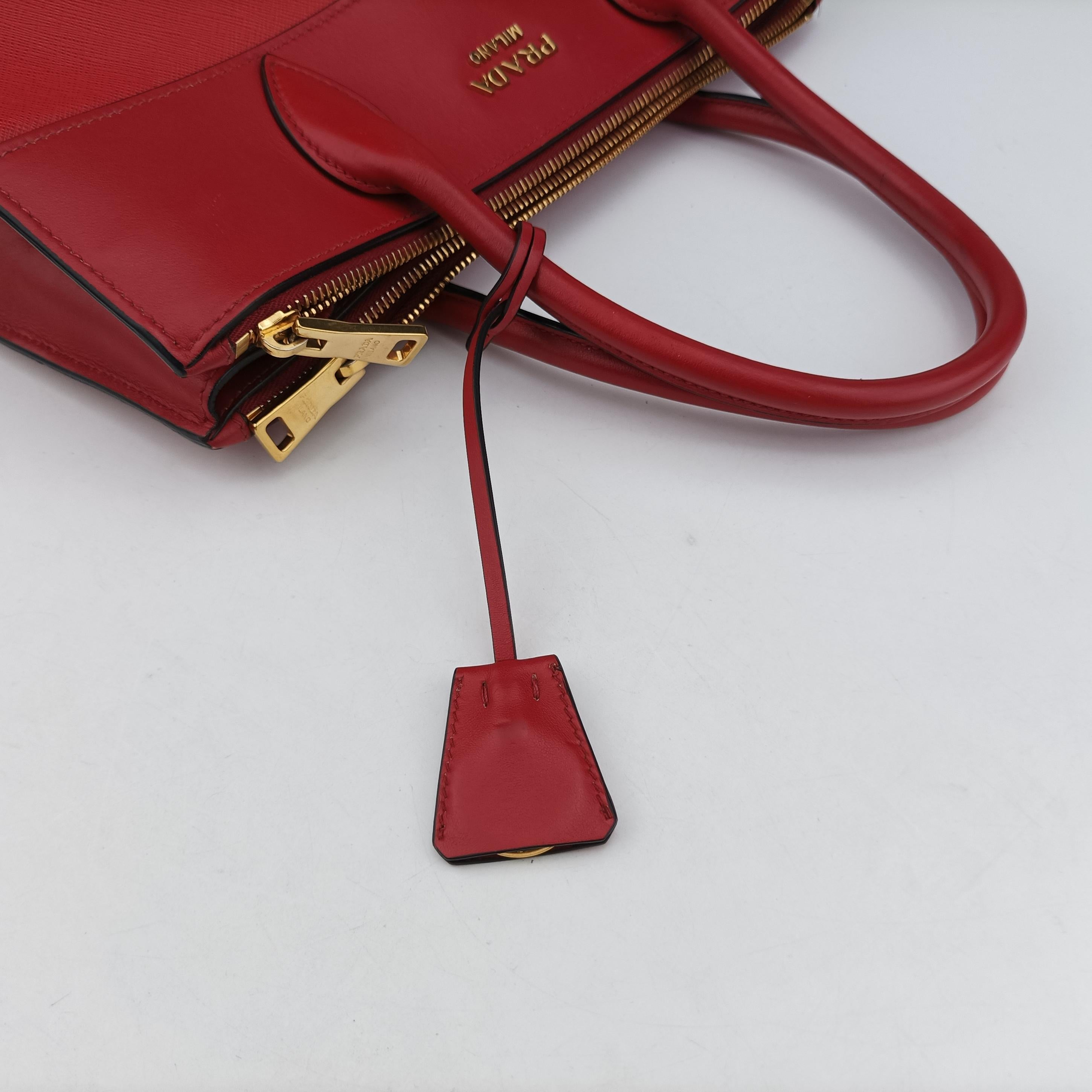 Pre-owned Prada Paradigm Red SAFFIANO Leather 1BA130 shoulderbag | stylenewstar