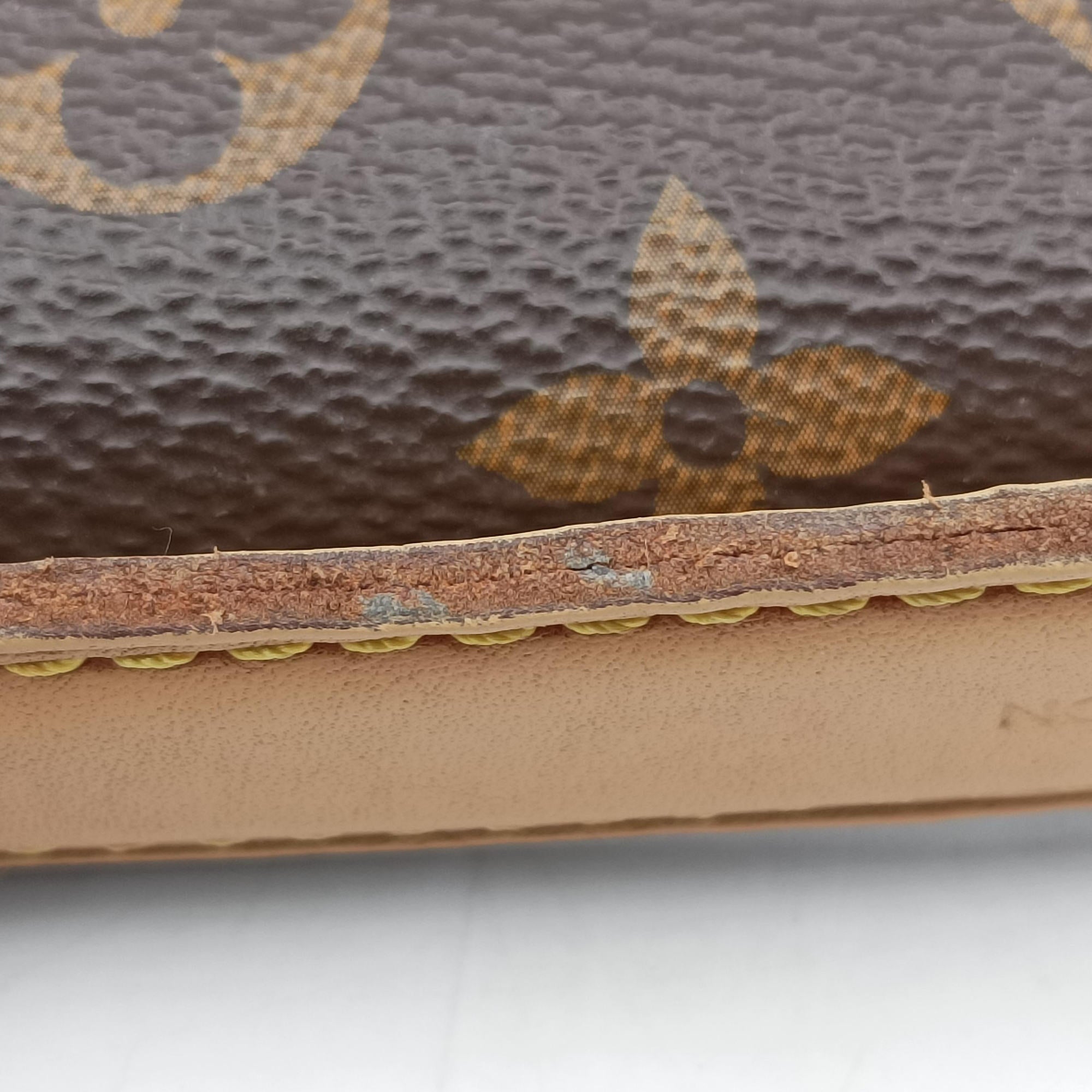 Secondhand Louis Vuitton Pochette MeTIS MM Brown×multicolor Monogram Patches M43991 shoulderbag | stylenewstar