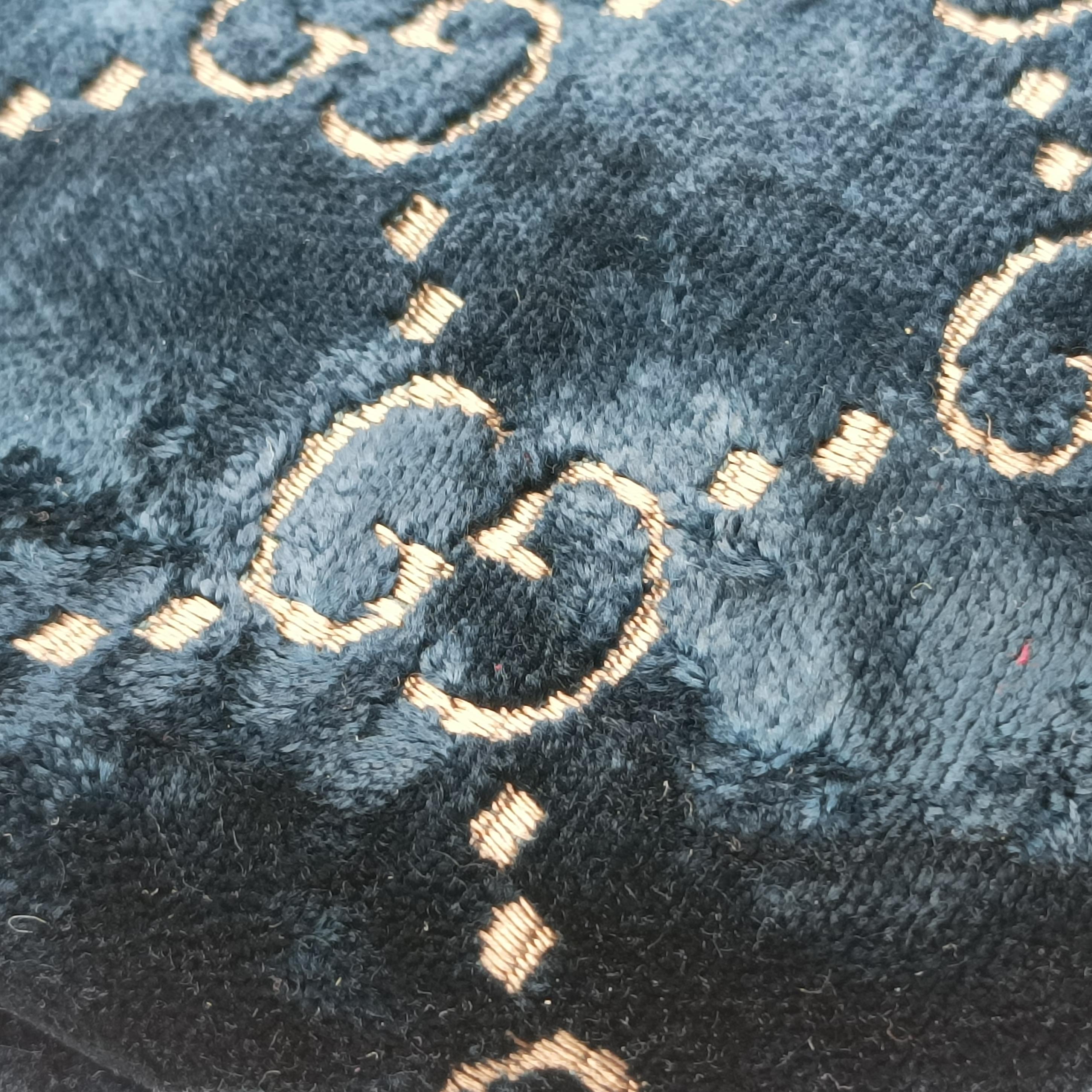 Pre-owned Gucci GG Velvet Blue velour 574968 bum bag/waist bag | stylenewstar