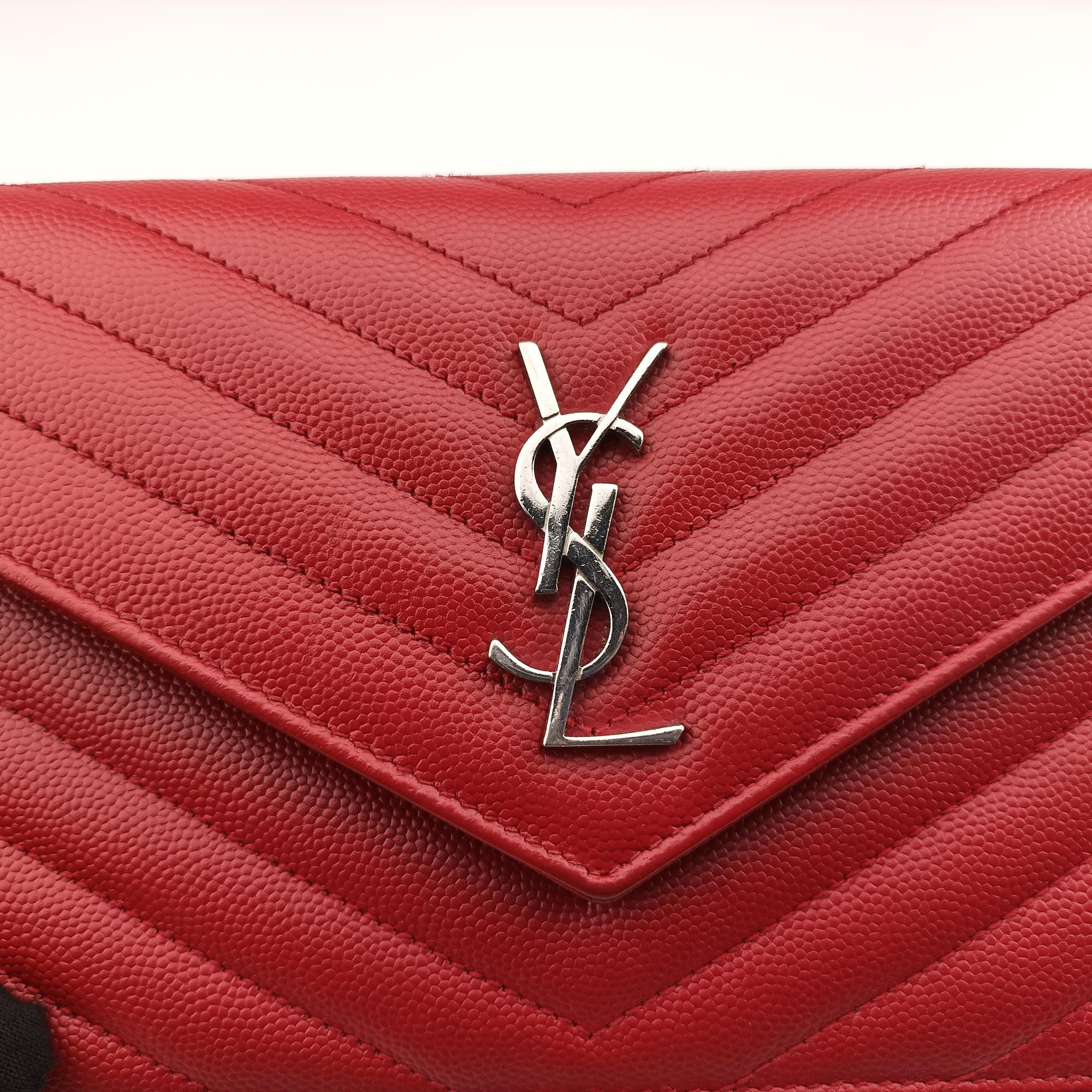 Pre-owned Yves Saint Laurent Cassandra Envelope Red Caviar Skin 393953 shoulderbag | stylenewstar