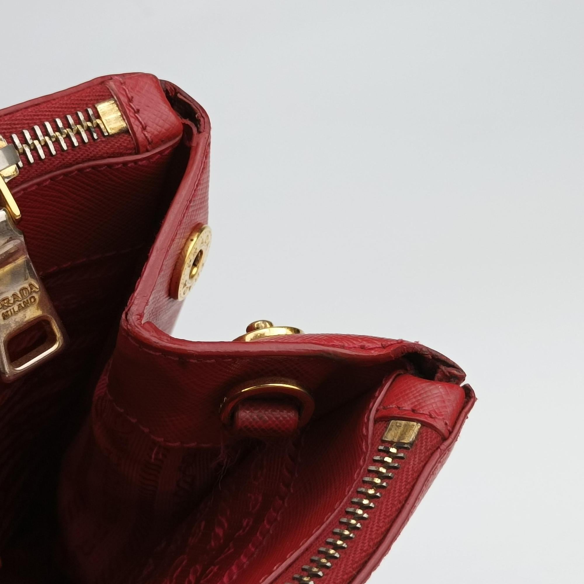 Pre-owned Prada Galleria Red SAFFIANO Leather BN1844 shoulderbag | stylenewstar