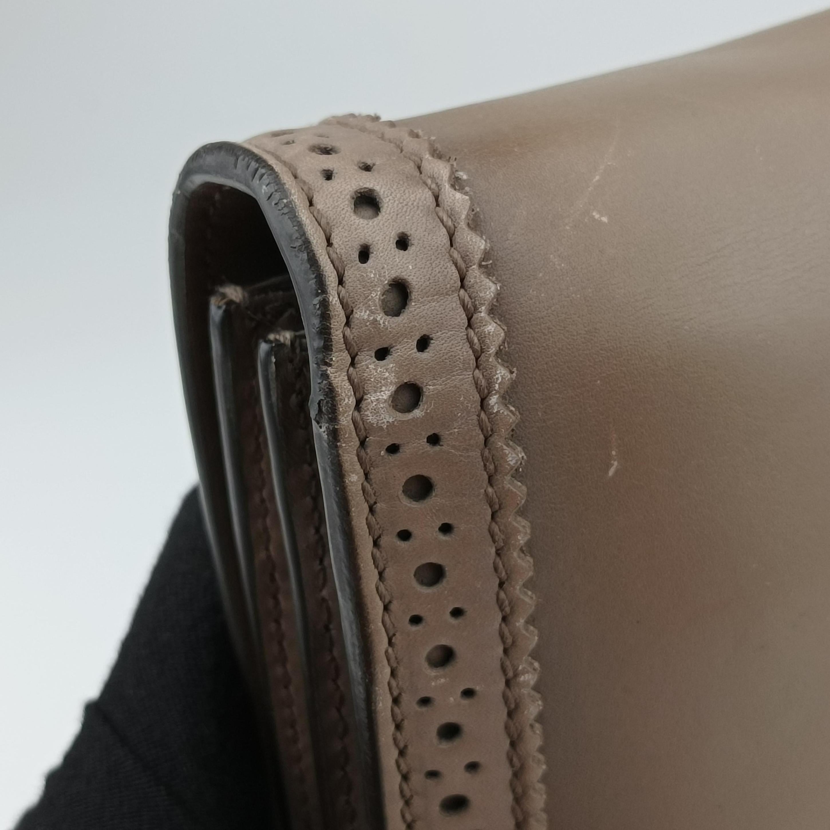 Pre-owned Gucci Duilio Brogue Brown Leather 296902 shoulderbag | stylenewstar