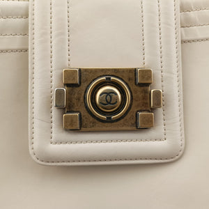 Vintage Chanel Jetsetter Boy Shopping White Leather A66714 shoulderbag | stylenewstar