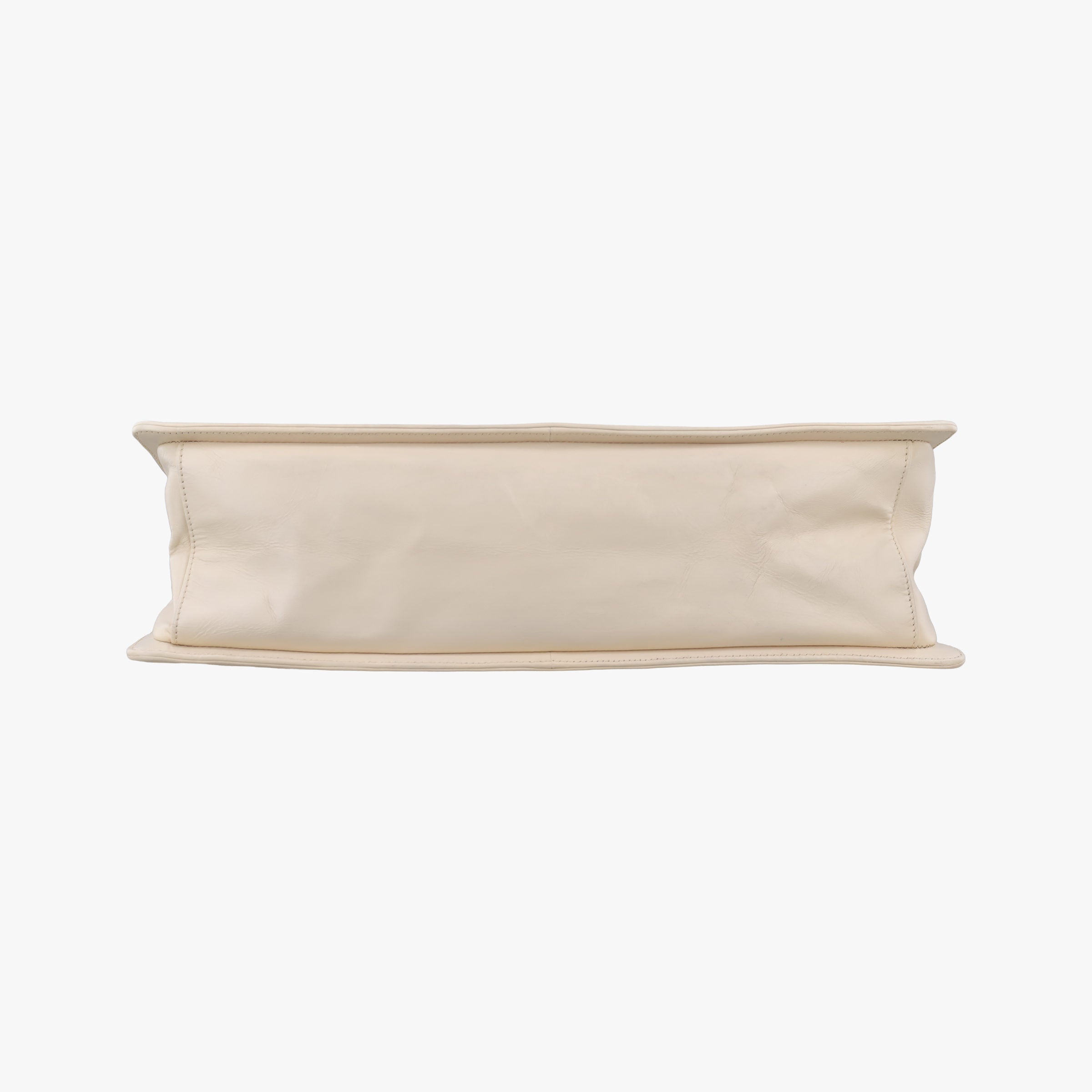 Vintage Chanel Jetsetter Boy Shopping White Leather A66714 shoulderbag | stylenewstar