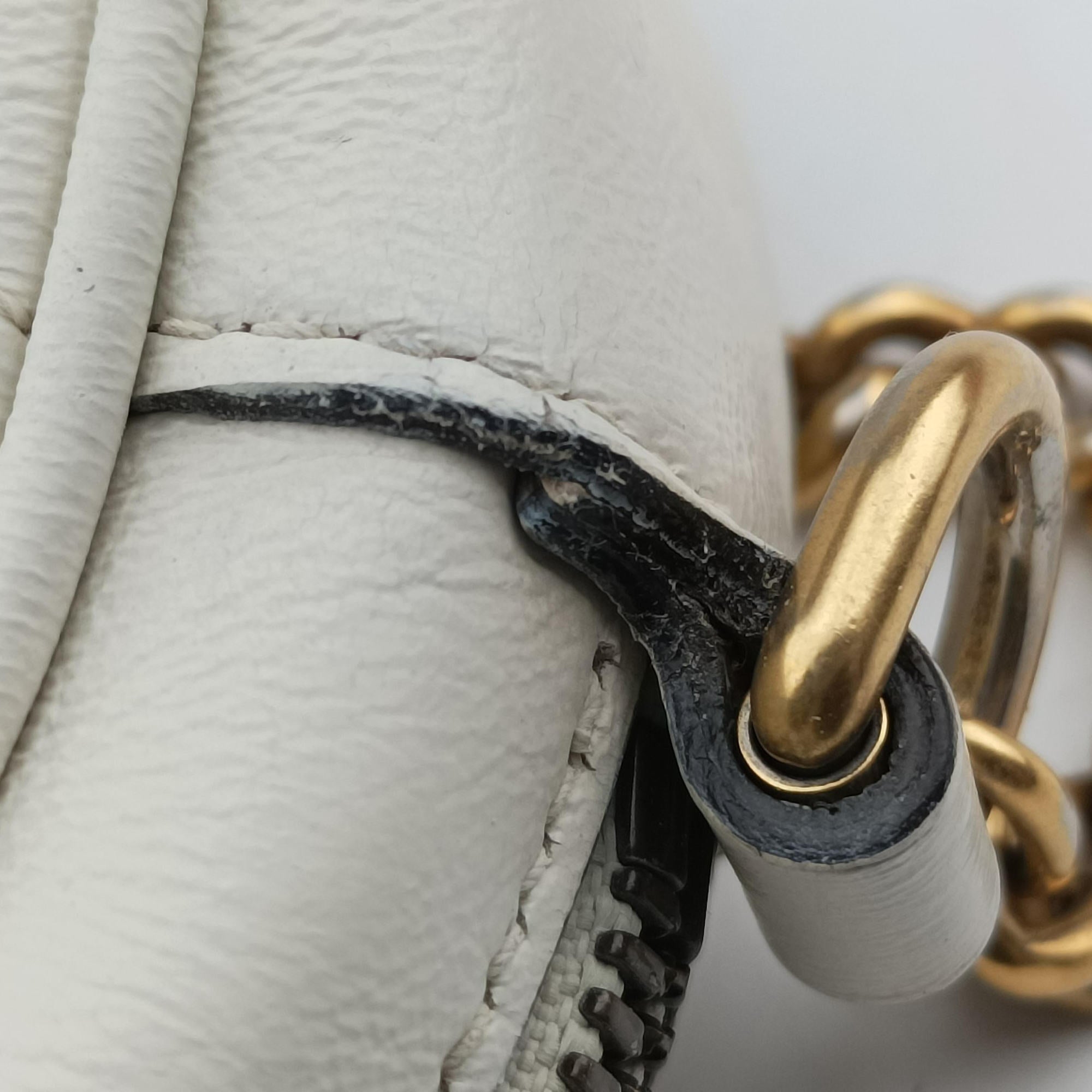 Pre-owned Gucci GG Marmont White Leather 550154 shoulderbag | stylenewstar