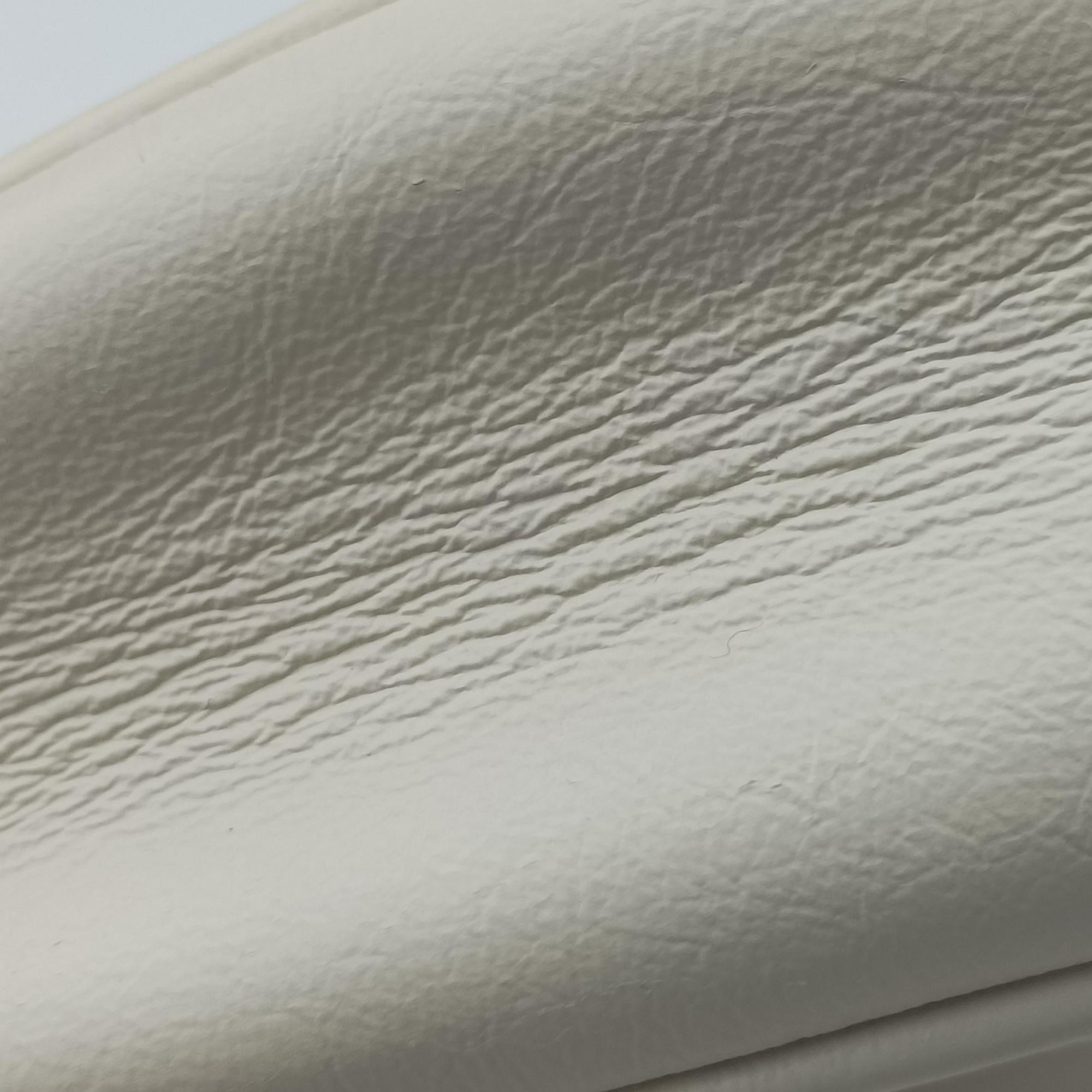 Pre-owned Gucci GG Marmont White Leather 550154 shoulderbag | stylenewstar