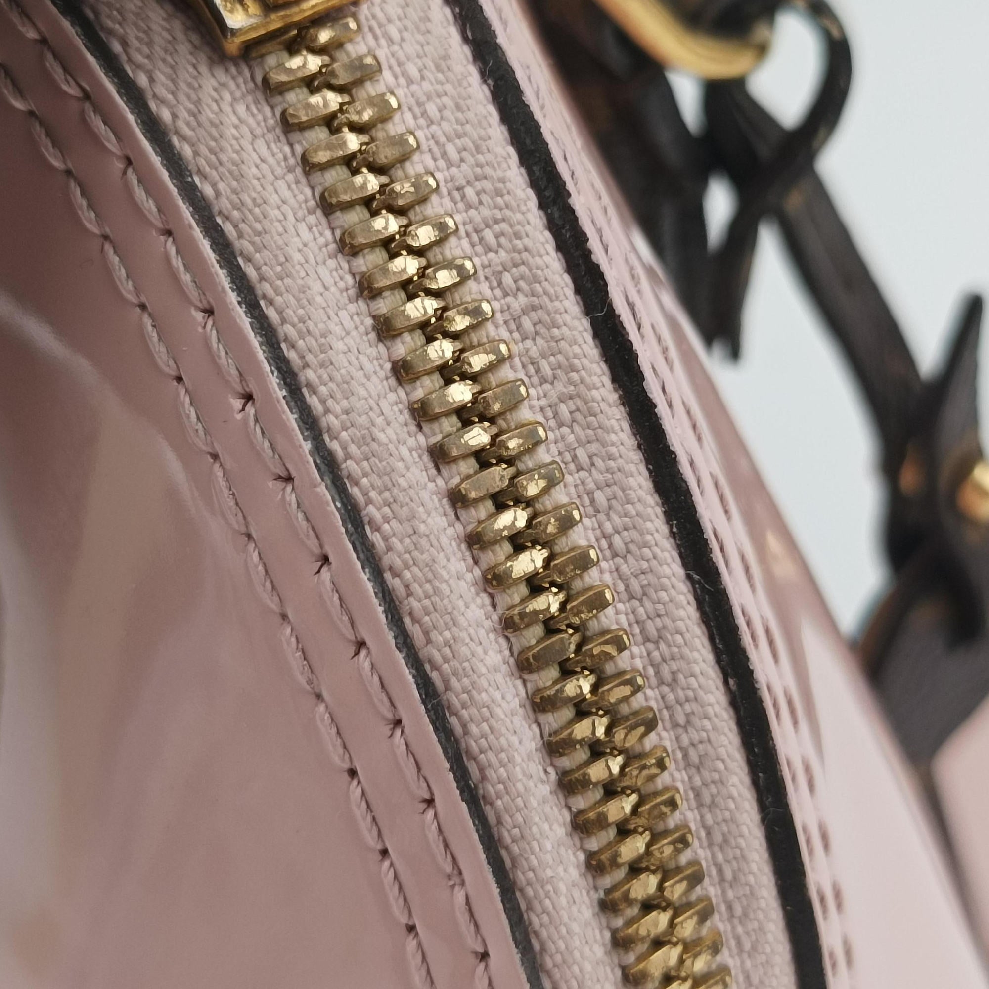Pre-owned Louis Vuitton Alma BB ROSE BALLERIN Vernis M51949 shoulderbag | stylenewstar