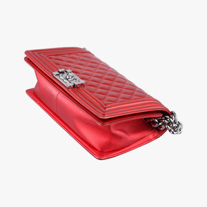 Pre-owned Chanel BOY CHANEL Red Patent A67086 shoulderbag | stylenewstar