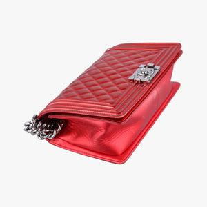 Pre-owned Chanel BOY CHANEL Red Patent A67086 shoulderbag | stylenewstar