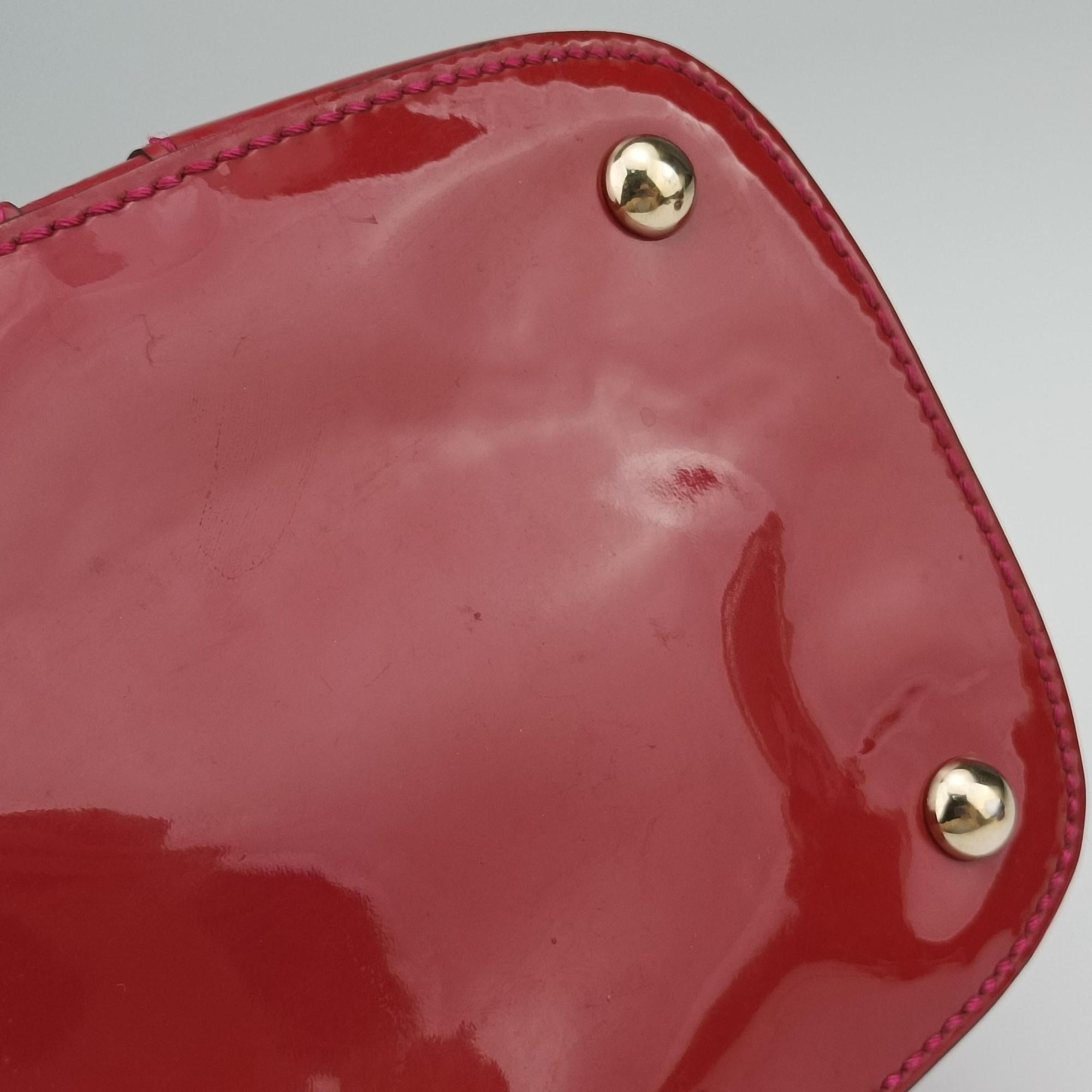 Vintage Gucci Microguccissima Red Patent Leather 309617 shoulderbag | stylenewstar