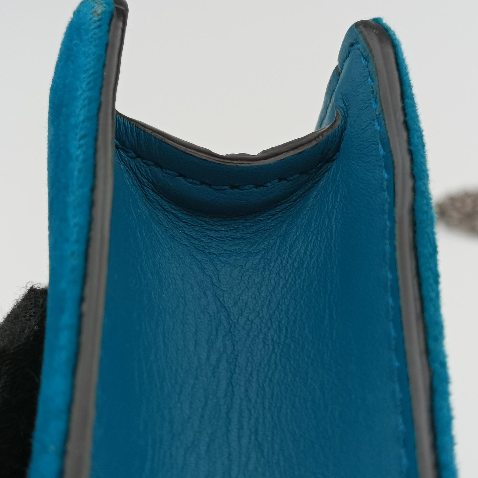 Pre-owned Gucci Dionysus Blue velour 476432 shoulderbag | stylenewstar