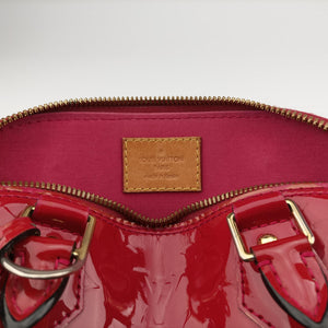 Pre-owned Louis Vuitton Alma BB pomme d'amour Vernis M91606 shoulderbag | stylenewstar
