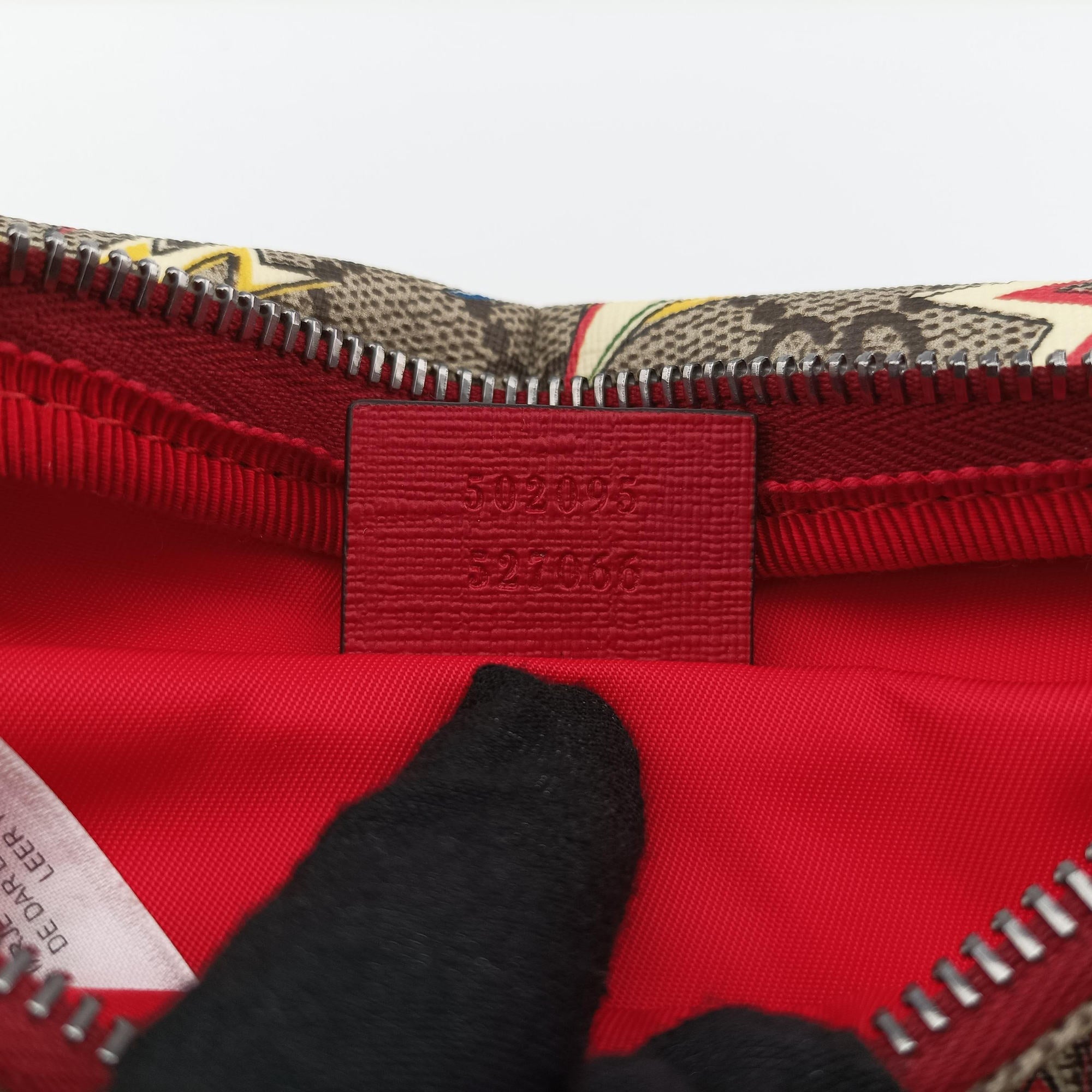 Pre-owned Gucci Kids GG Space beige×Multicolour PVC coated canvas 502095 bum bag/waist bag | stylenewstar