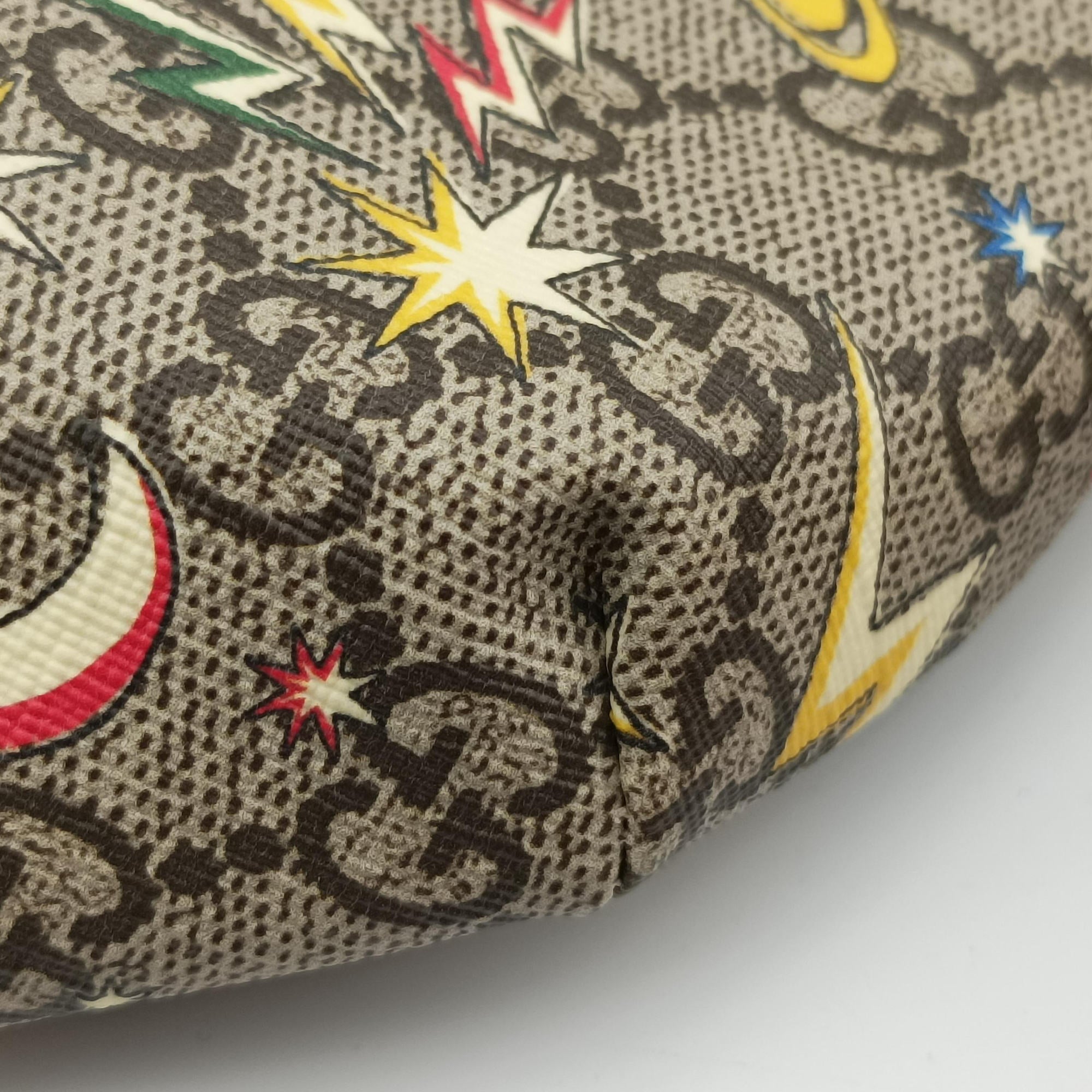 Pre-owned Gucci Kids GG Space beige×Multicolour PVC coated canvas 502095 bum bag/waist bag | stylenewstar