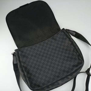 Pre-owned Louis Vuitton DANIEL GM Noir Damier Graphite N58033 shoulderbag | stylenewstar