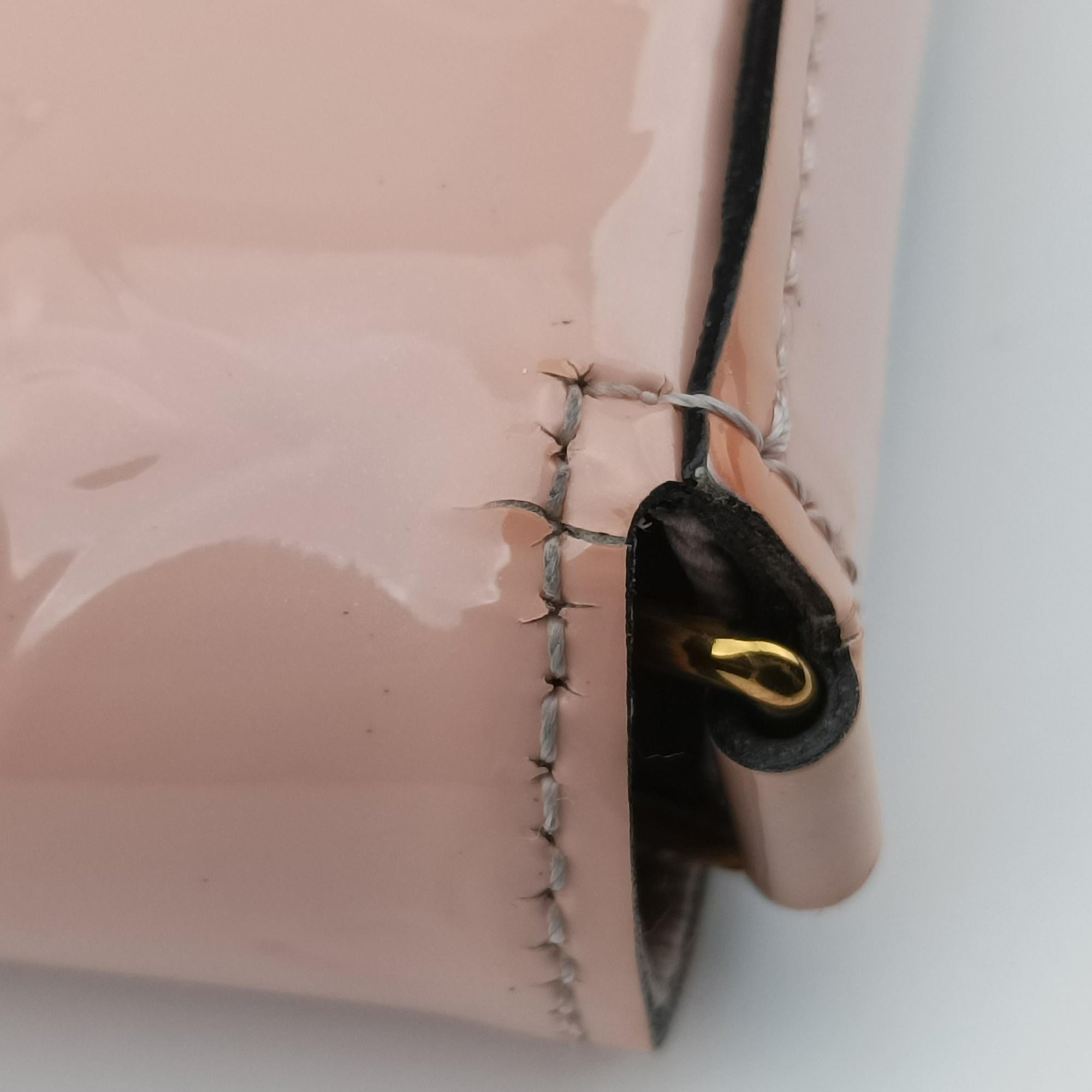 Secondhand Louis Vuitton Pochette Felicie Rose Ballerine Vernis M64358 shoulderbag | stylenewstar