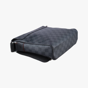 Pre-owned Louis Vuitton District PM NM LV Alps BLACK×Multicolor DAMIER GRAPHITE CANVAS N40040 shoulderbag | stylenewstar