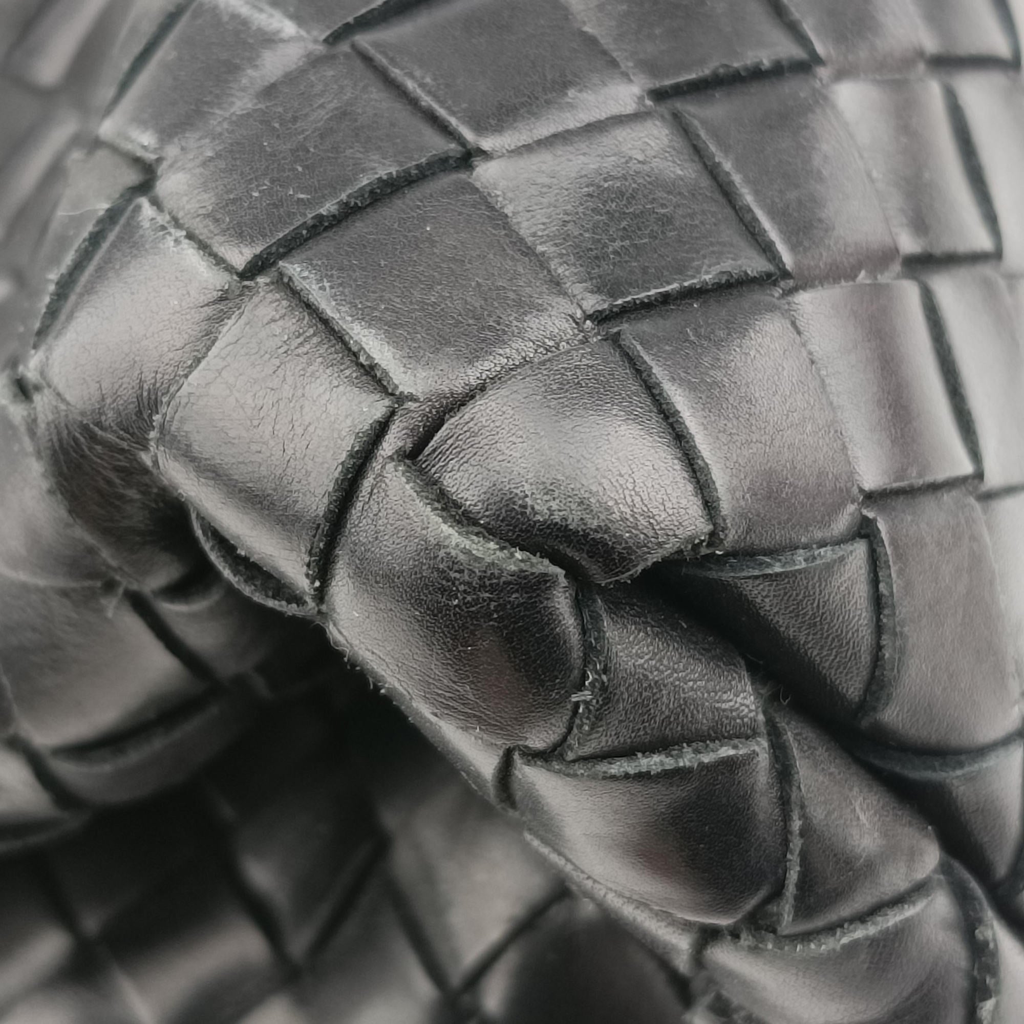 Pre-owned Bottega Veneta Roma Intrecciato Black lambskin  shoulderbag | stylenewstar