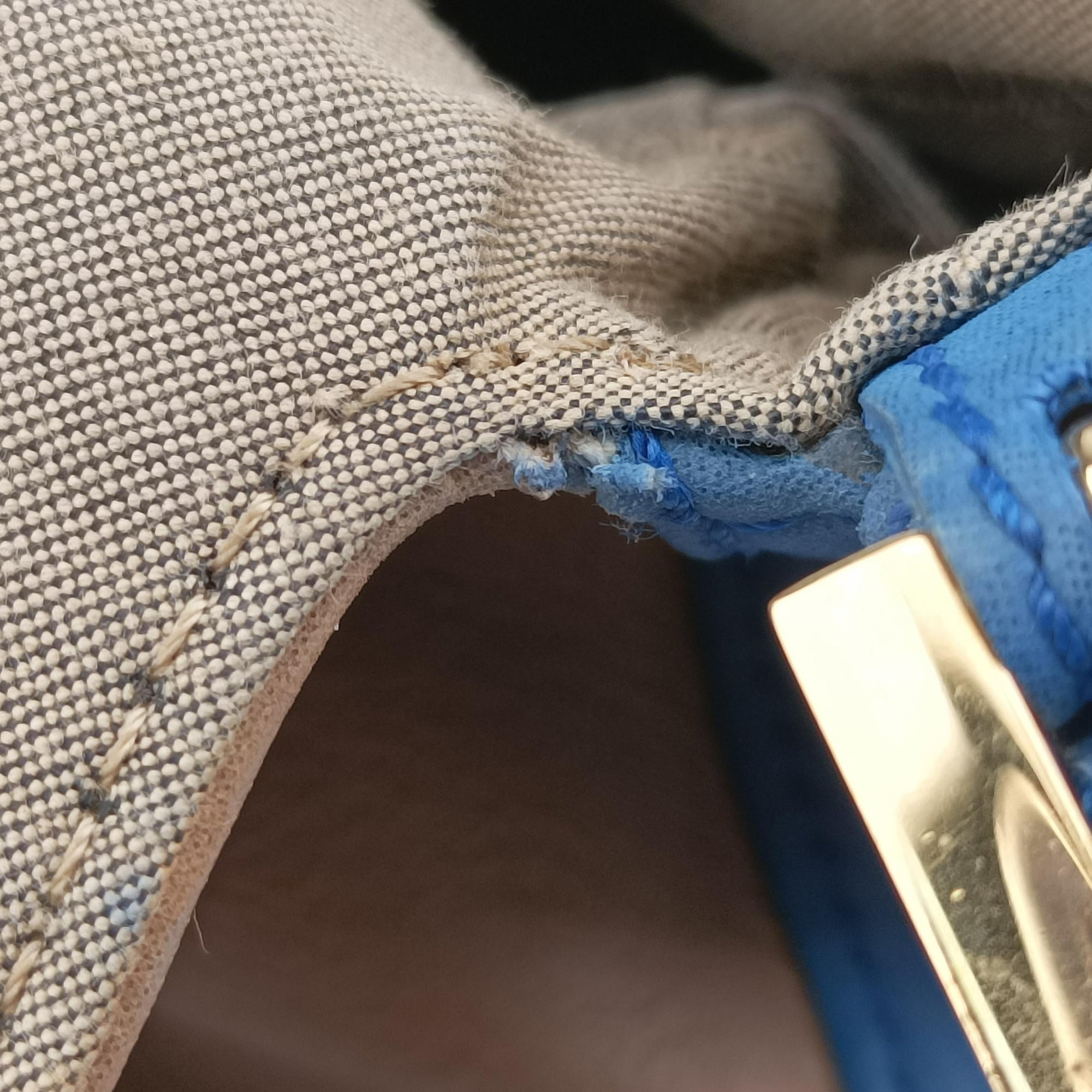 Pre-owned Fendi Baguette Beige × White × Blue Leather 8BR180 shoulderbag | stylenewstar
