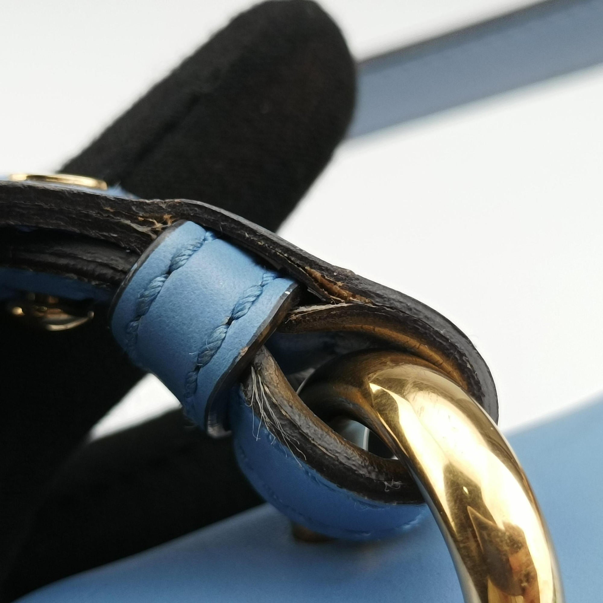 Secondhand Gucci Sylvie Blue Leather 421882 shoulderbag | stylenewstar