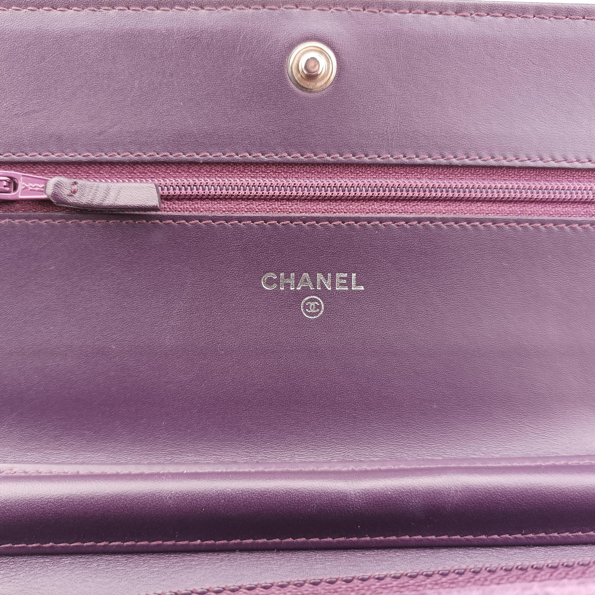 Pre-owned Chanel BOY CHANEL Chain Wallet Purple velour A68911 shoulderbag | stylenewstar