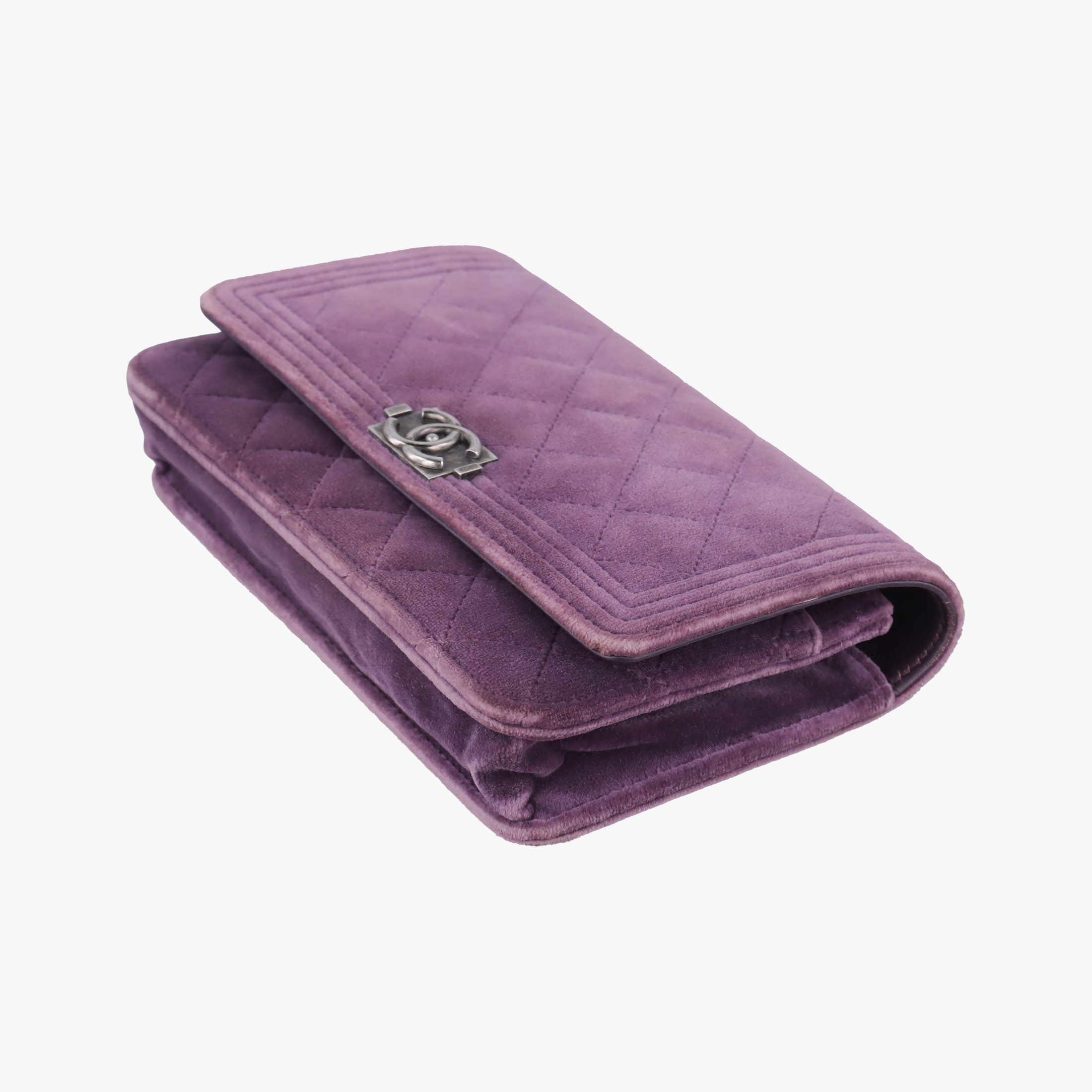 Pre-owned Chanel BOY CHANEL Chain Wallet Purple velour A68911 shoulderbag | stylenewstar