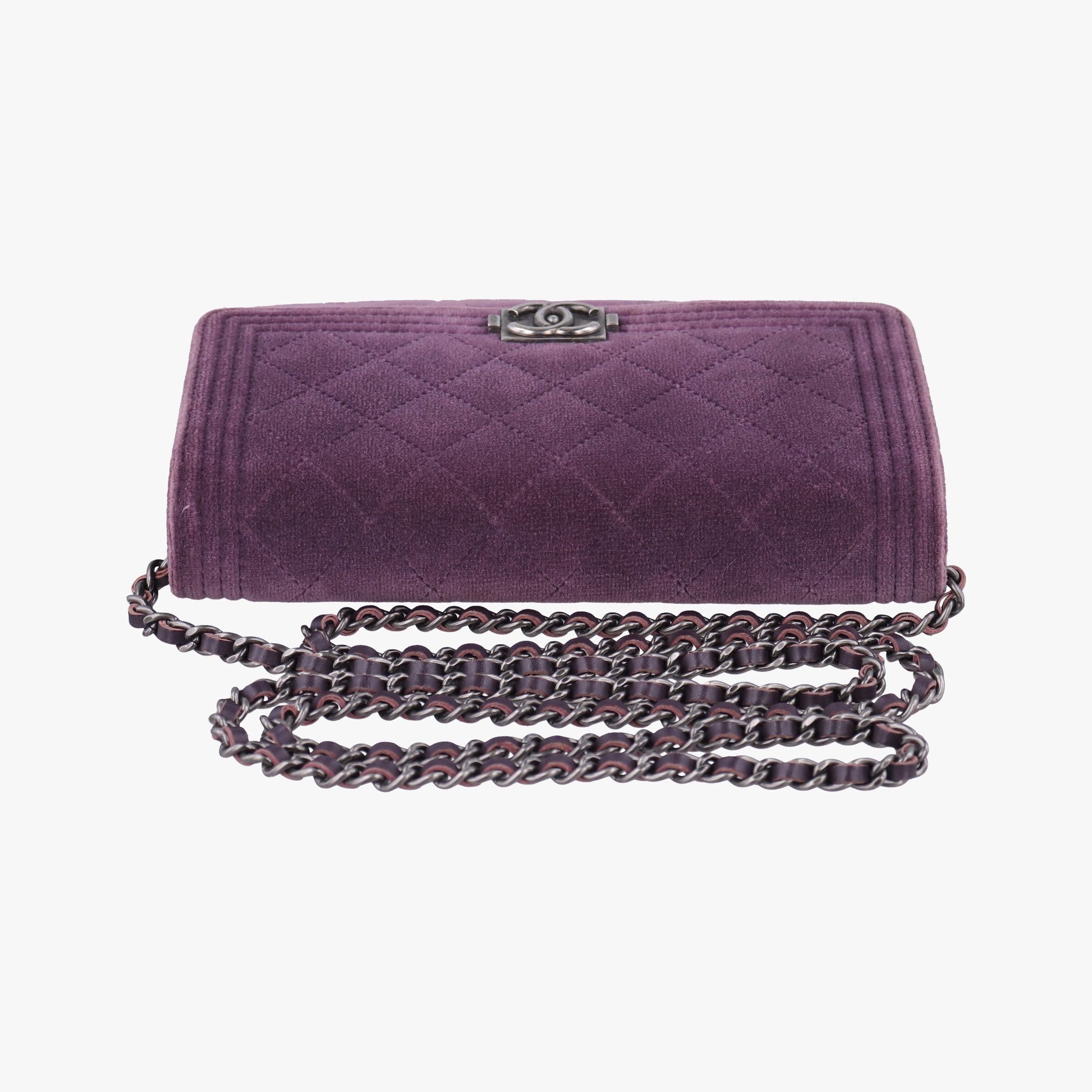 Pre-owned Chanel BOY CHANEL Chain Wallet Purple velour A68911 shoulderbag | stylenewstar