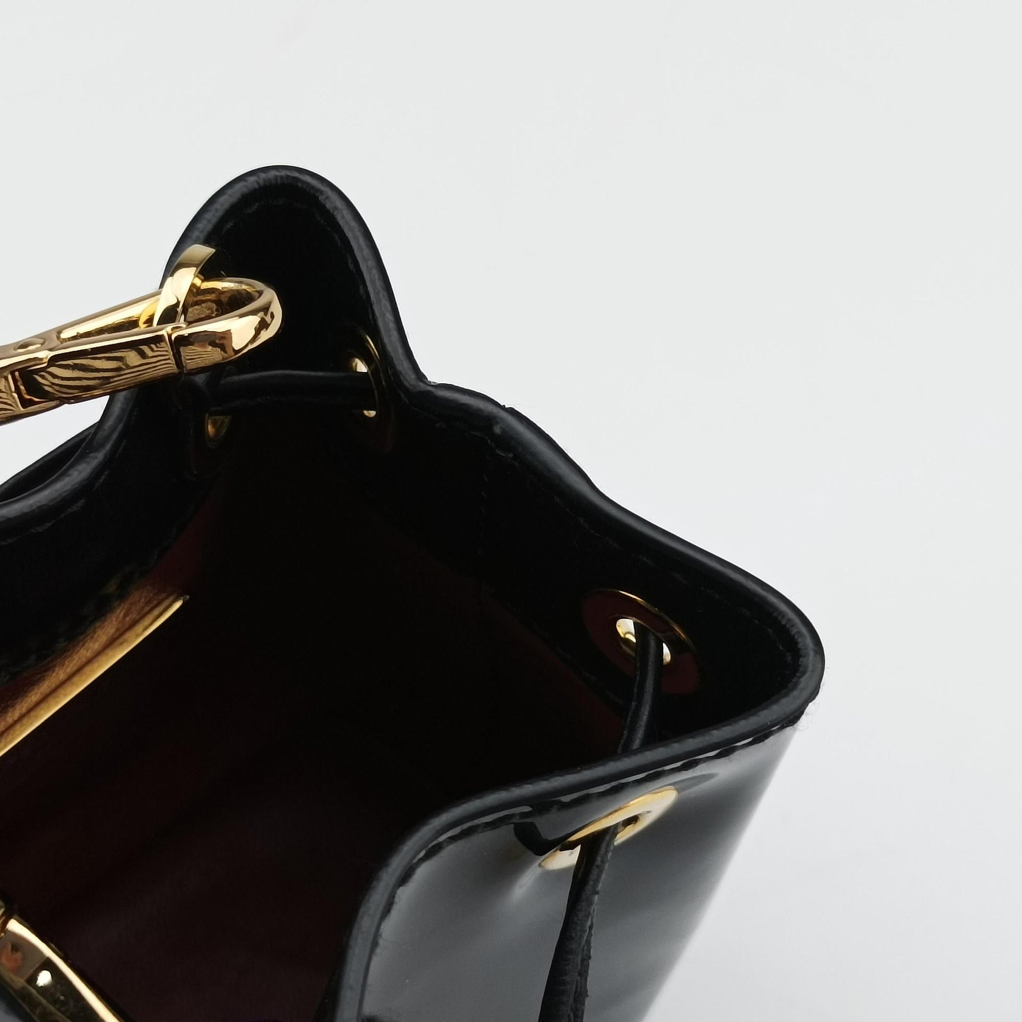 Secondhand Prada Mini Drawstring Black Enamel 1NR016 shoulderbag | stylenewstar