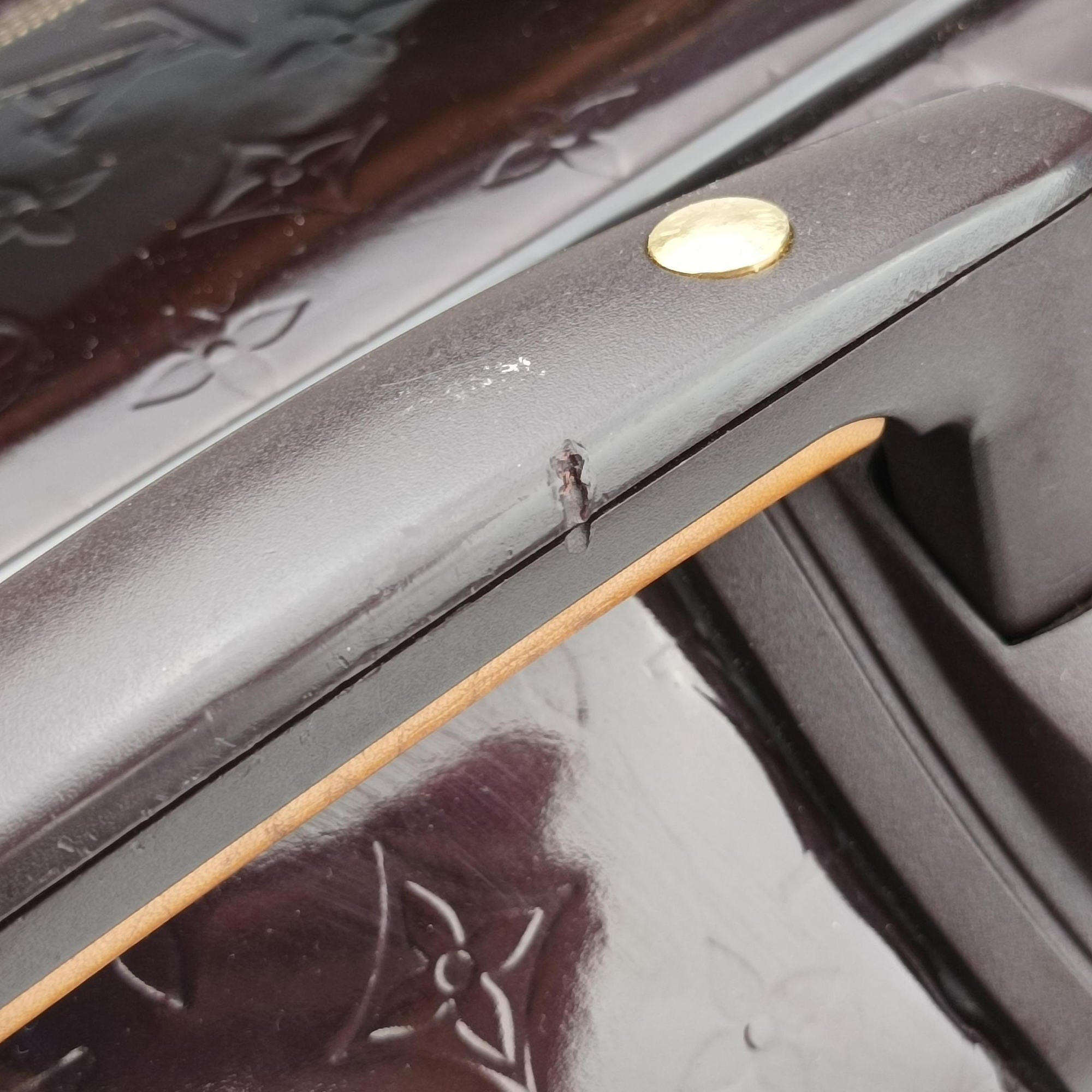 Pre-owned Louis Vuitton Pegase 45 Amarante Vernis M91277 suitcase | stylenewstar