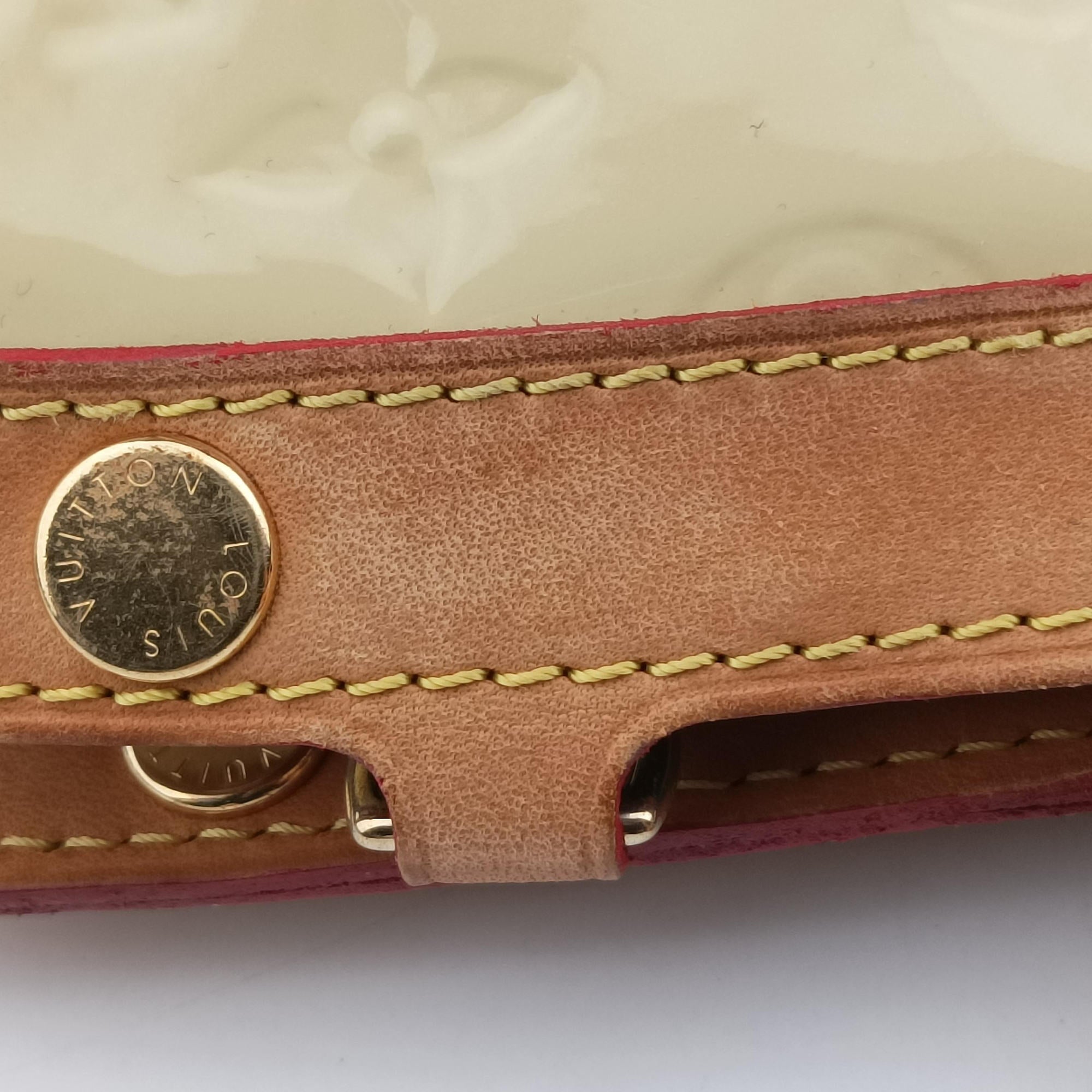 Pre-owned Louis Vuitton Brea MM Dunne Vernis M90180 shoulderbag | stylenewstar