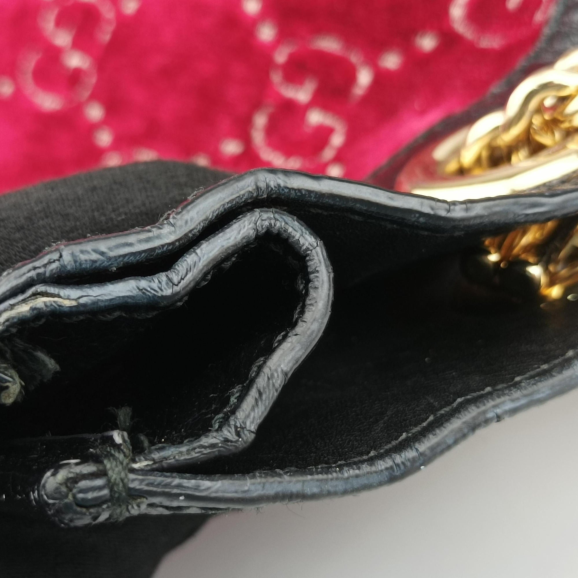Pre-owned Gucci Rajah Red velour 537219 shoulderbag | stylenewstar